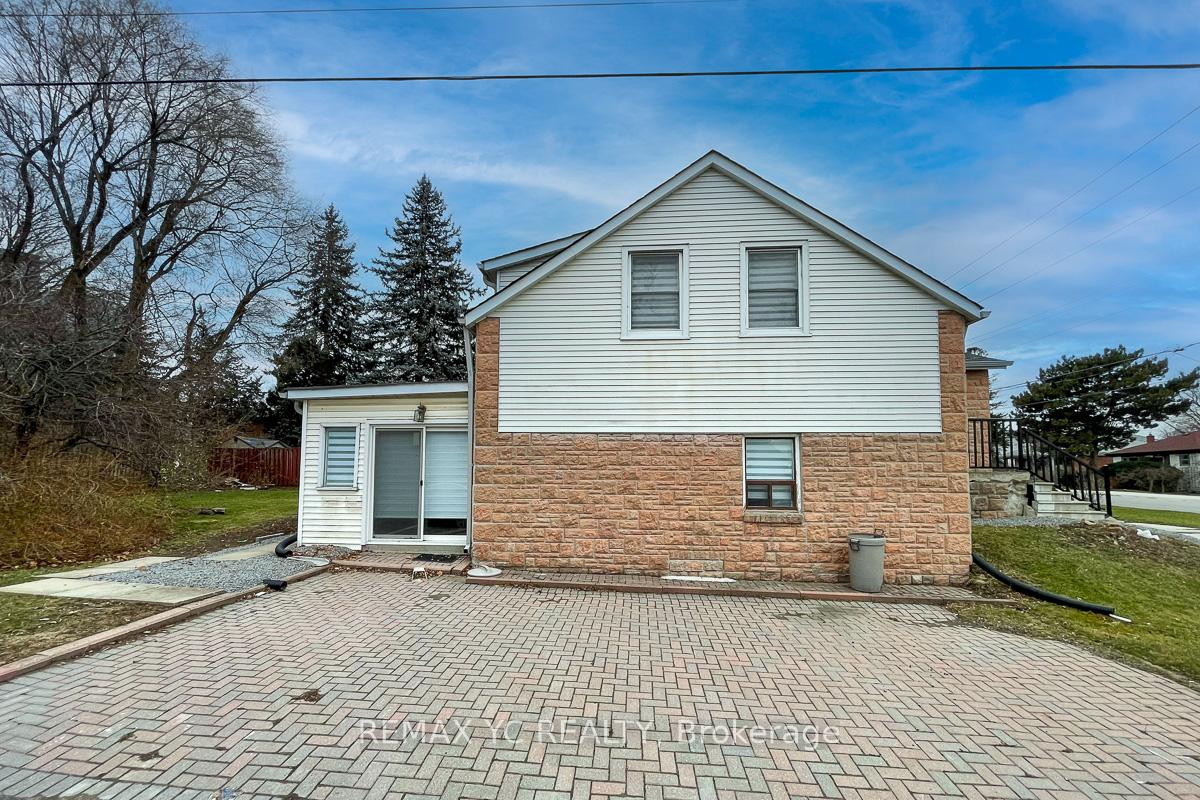 Photo 18 of Unit Unit C, 31 Morgan Avenue, Markham, Thornhill — HOMEH