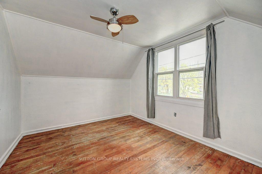 Photo 12 of 135 Glen Road, Kitchener — HOMEH