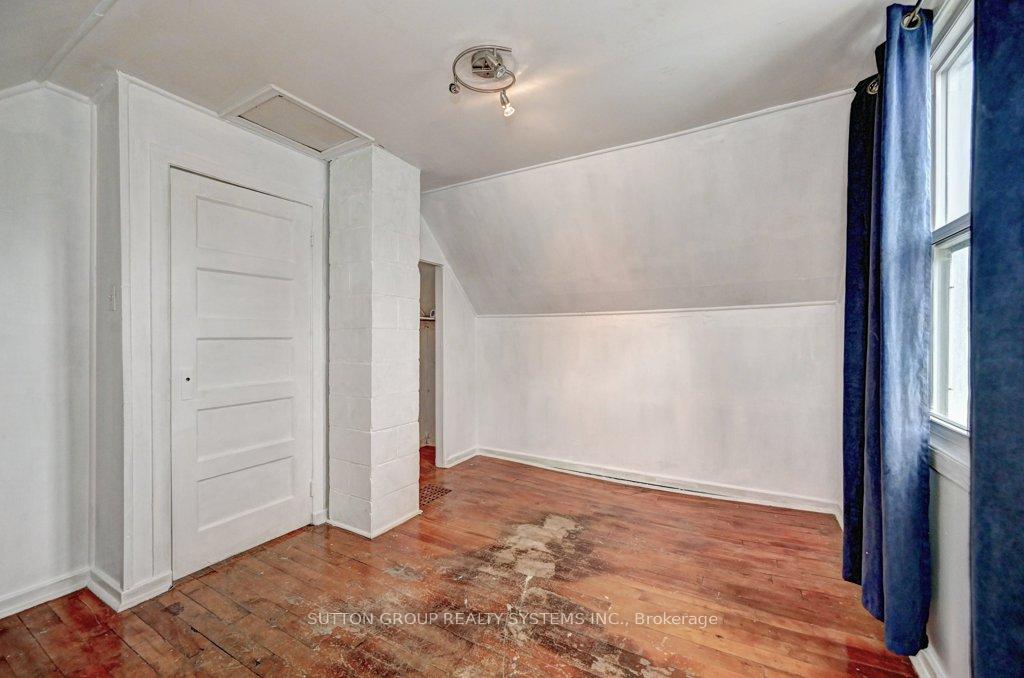 Photo 16 of 135 Glen Road, Kitchener — HOMEH