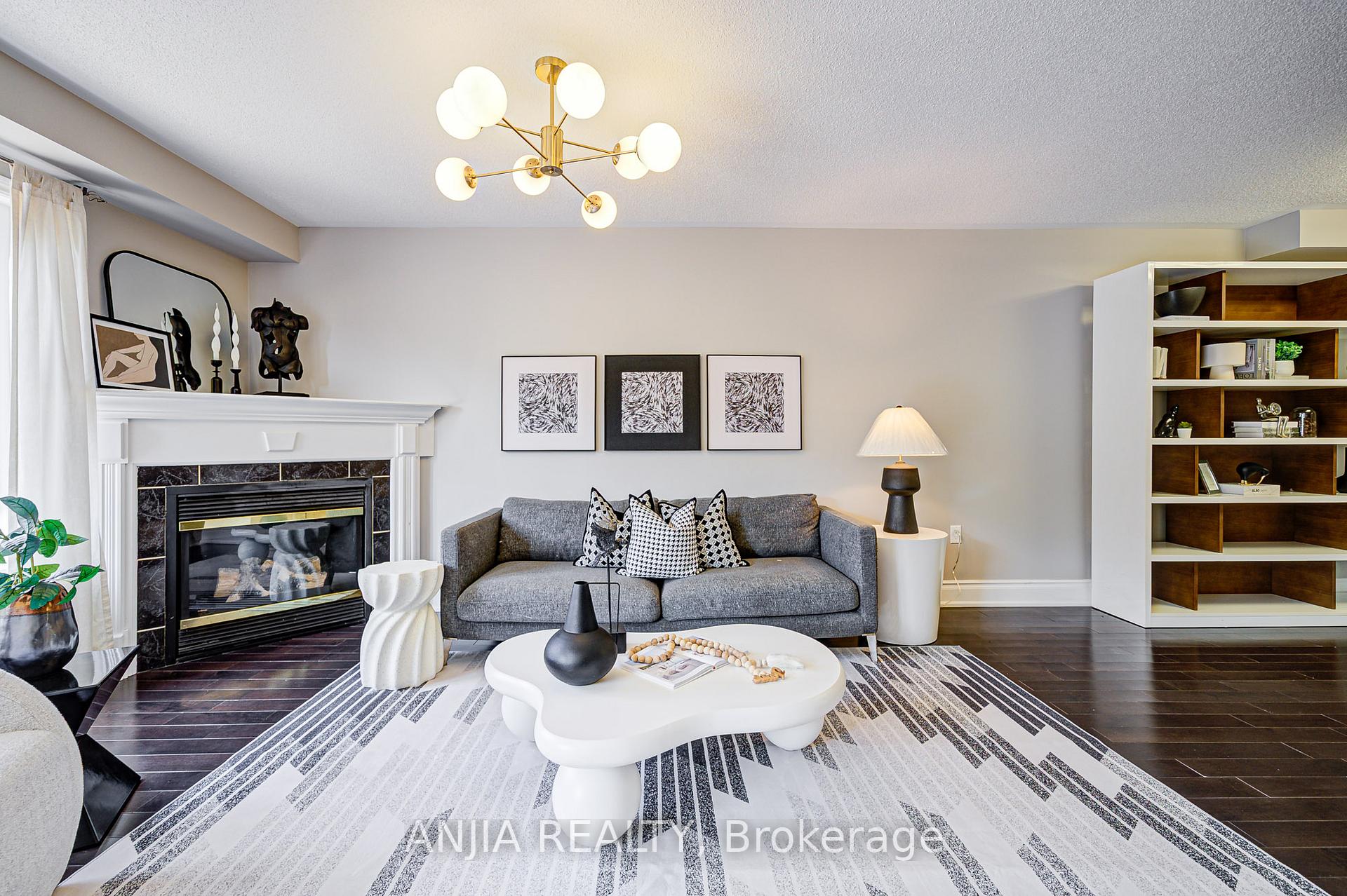 Photo 10 of 74 Weatherill Road, Markham, Berczy — HOMEH