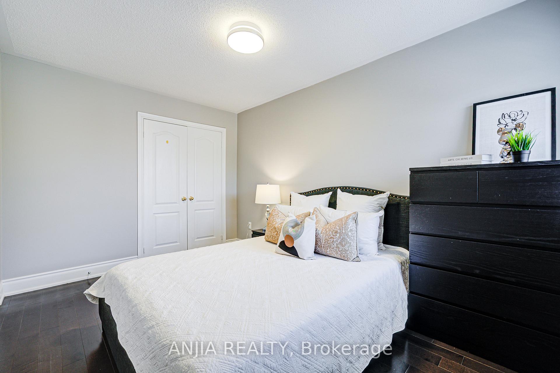 Photo 24 of 74 Weatherill Road, Markham, Berczy — HOMEH