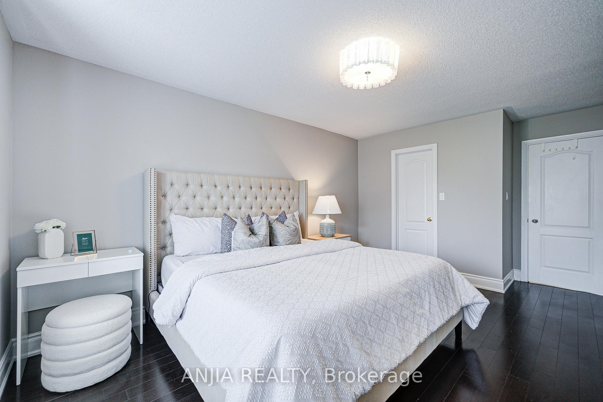 Photo 31 of 74 Weatherill Road, Markham, Berczy — HOMEH