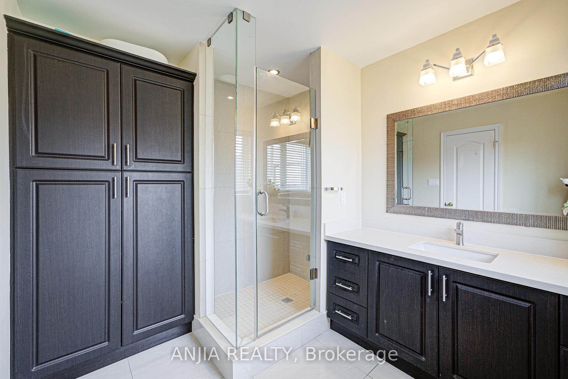 Photo 34 of 74 Weatherill Road, Markham, Berczy — HOMEH