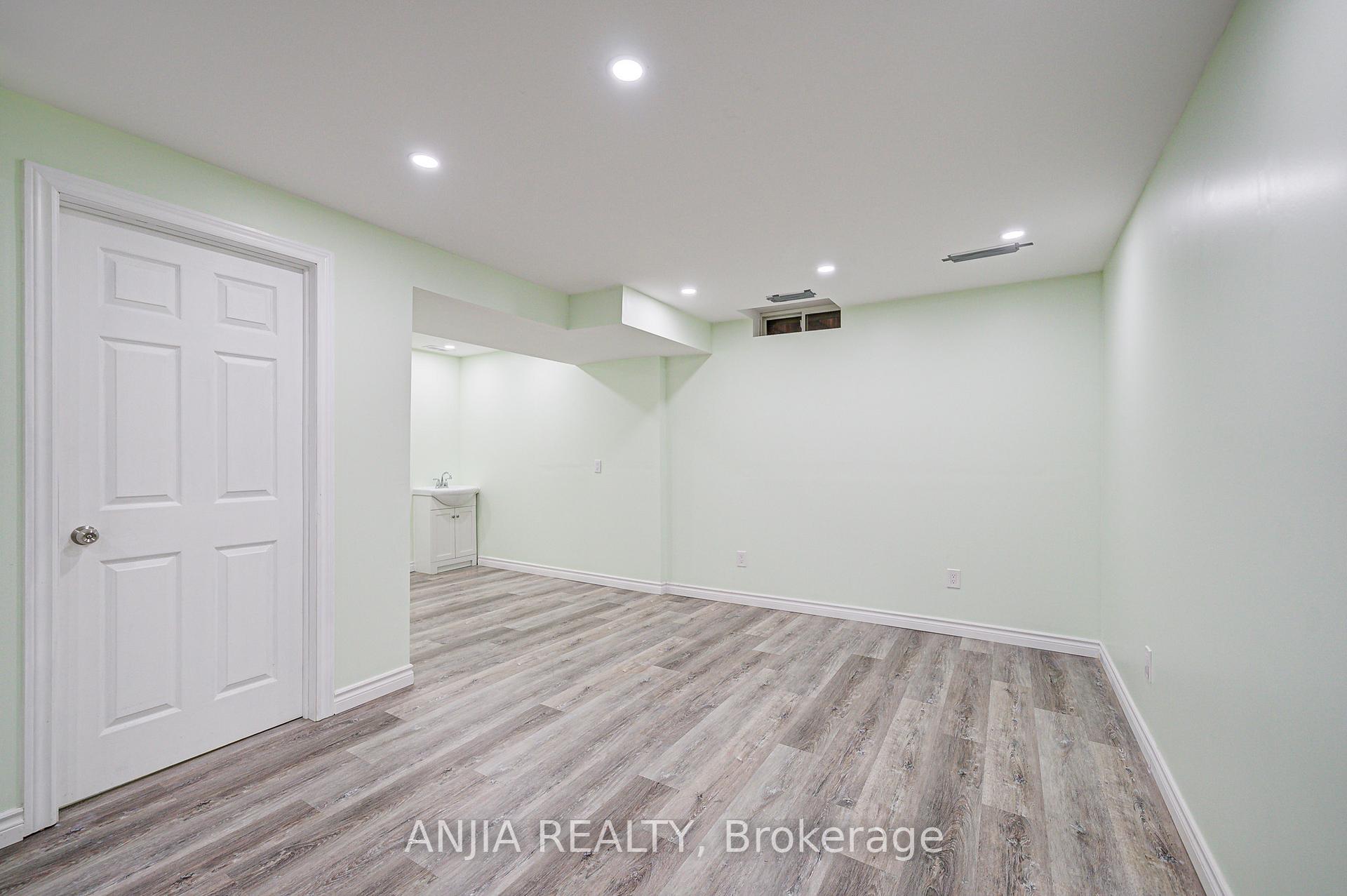 Photo 41 of 74 Weatherill Road, Markham, Berczy — HOMEH
