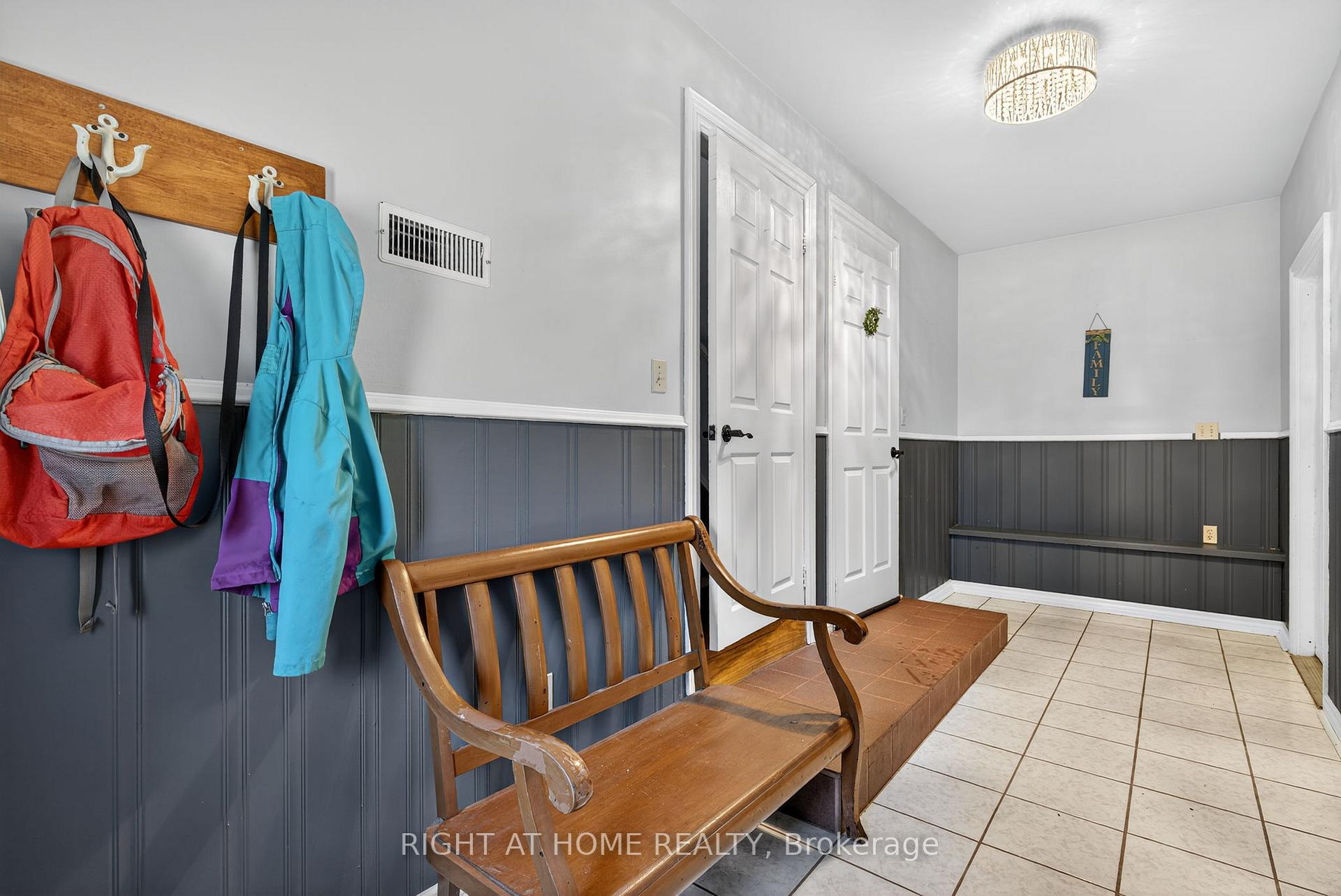 Photo 3 of 813 Birchwood Drive, Midland — HOMEH
