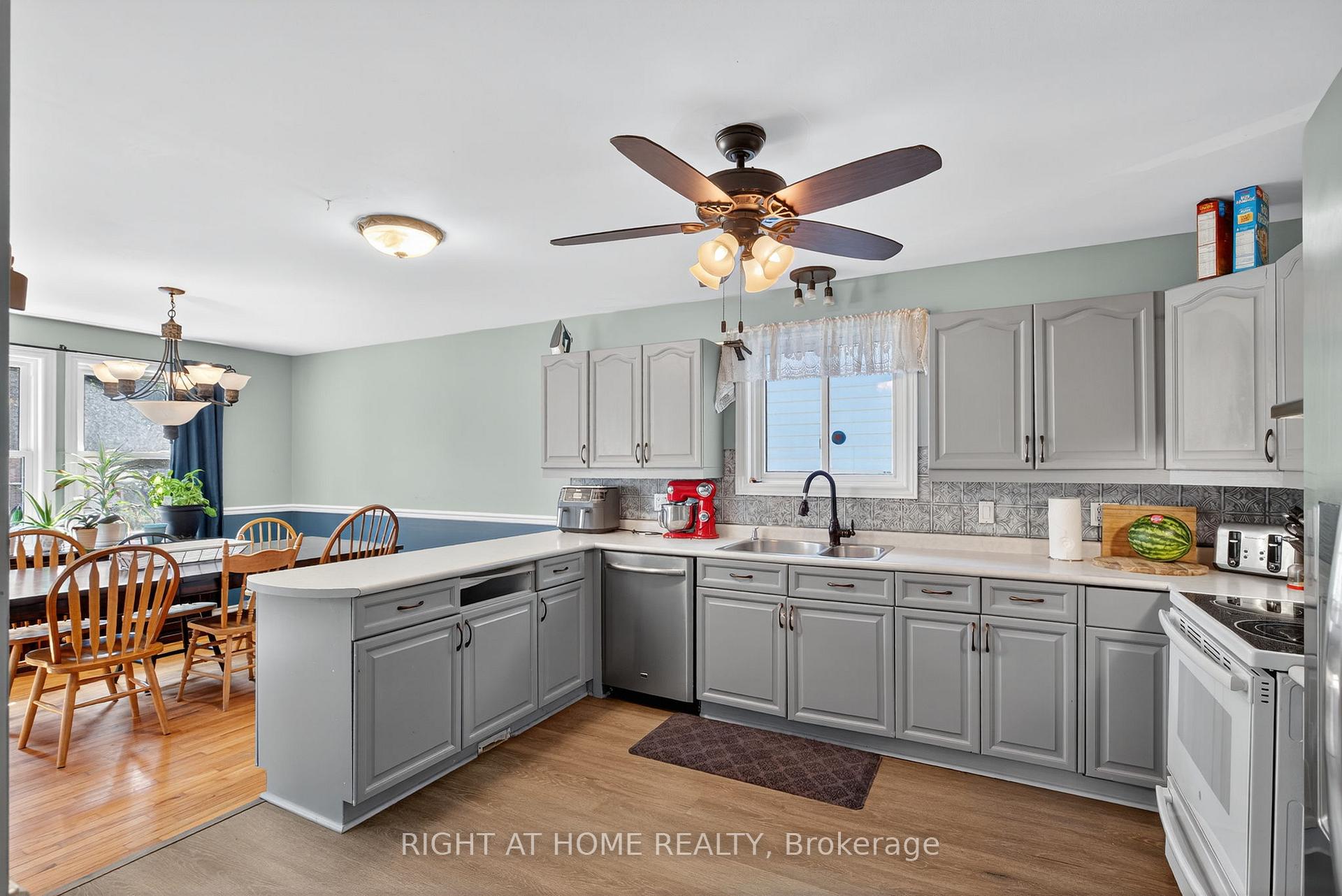 Photo 7 of 813 Birchwood Drive, Midland — HOMEH