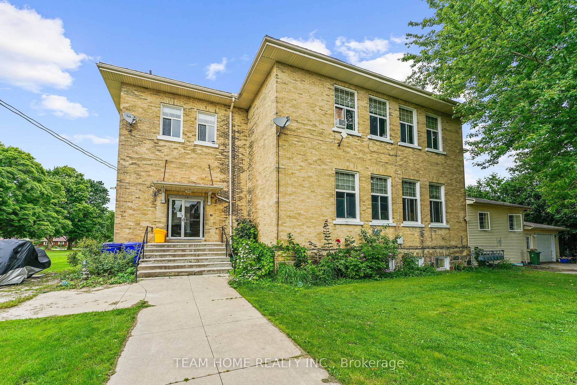Photo 1 of 10 William Street N, Minto — HOMEH