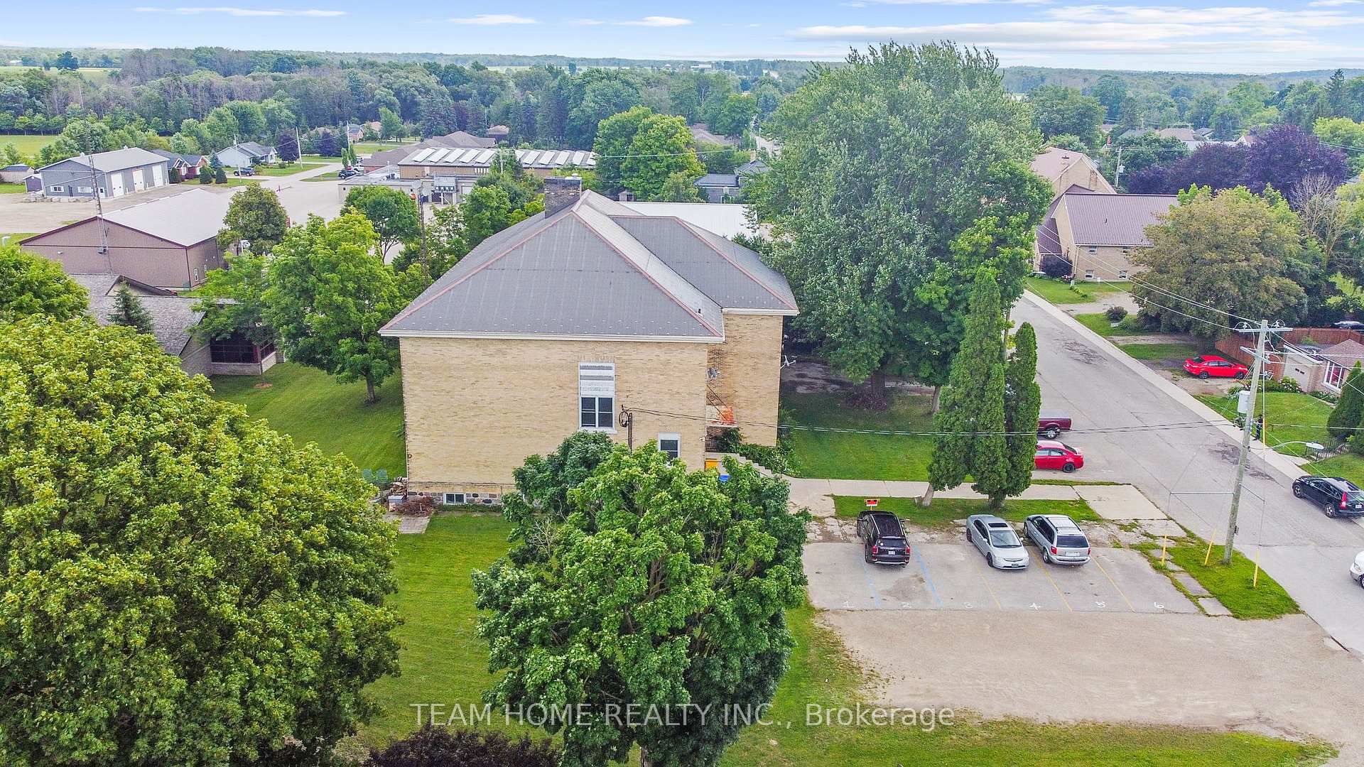 Photo 21 of 10 William Street N, Minto — HOMEH
