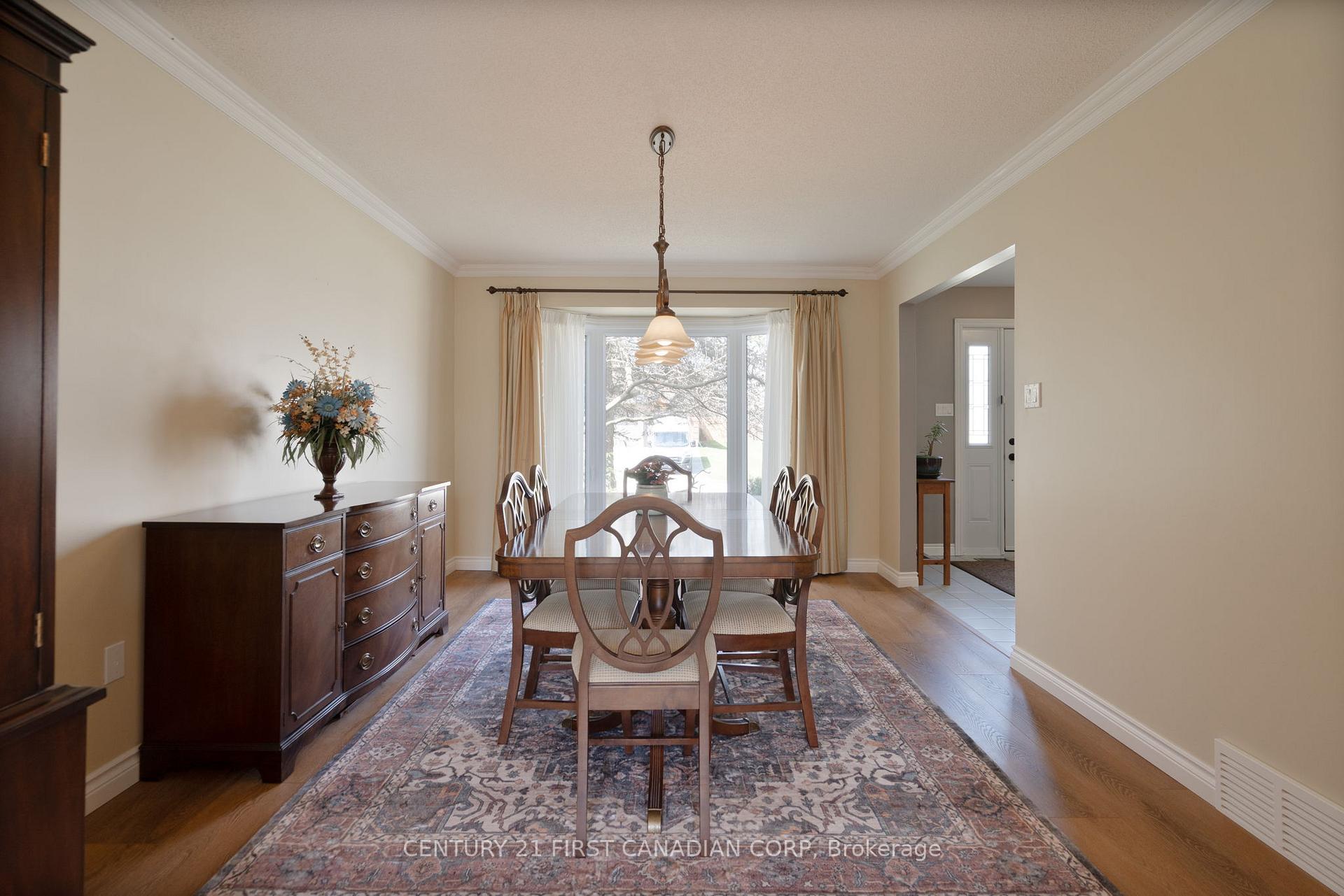 Photo 7 of 53 Westbrook Crescent, Middlesex Centre, Kilworth — HOMEH