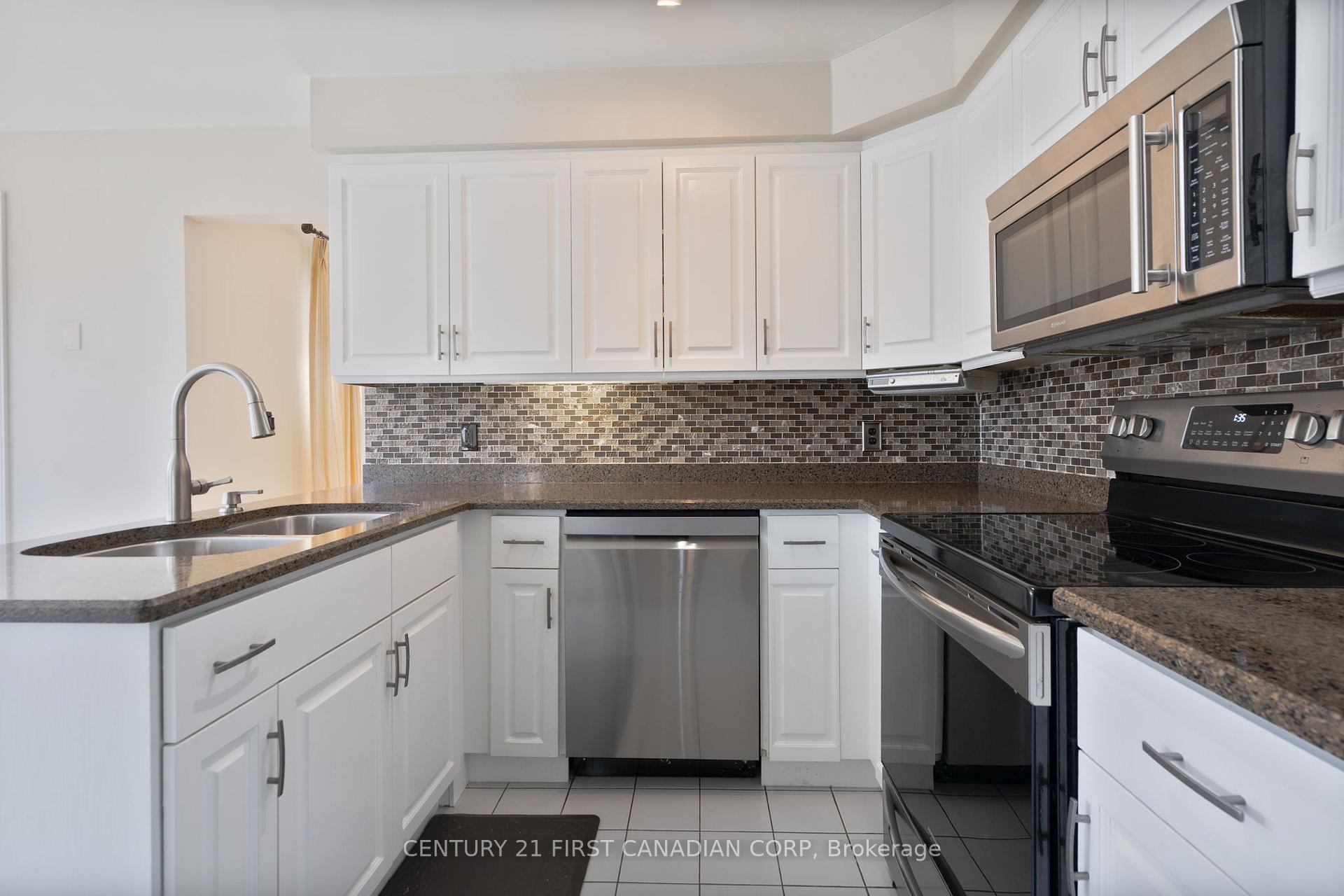 Photo 10 of 53 Westbrook Crescent, Middlesex Centre, Kilworth — HOMEH