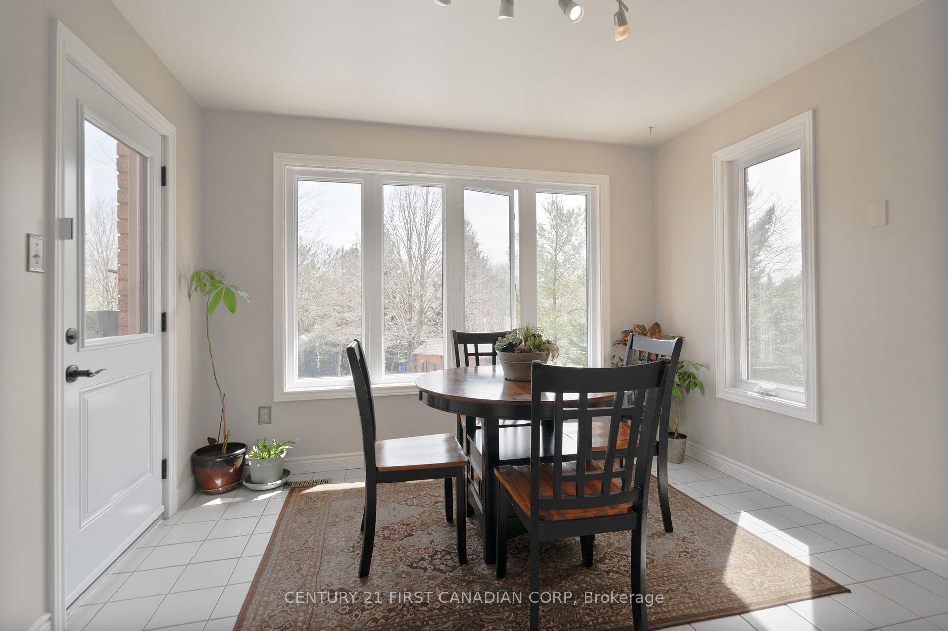 Photo 12 of 53 Westbrook Crescent, Middlesex Centre, Kilworth — HOMEH