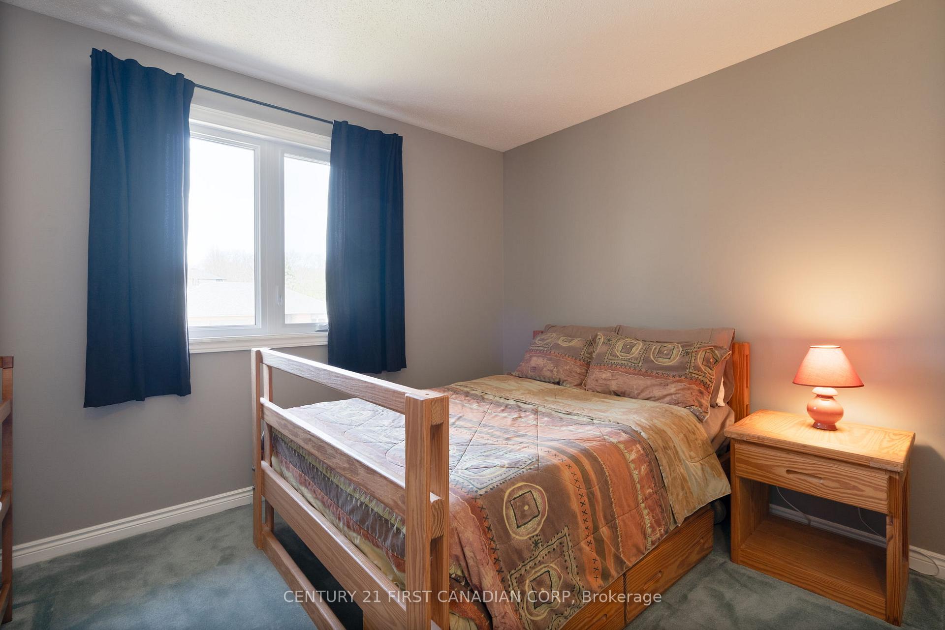Photo 23 of 53 Westbrook Crescent, Middlesex Centre, Kilworth — HOMEH