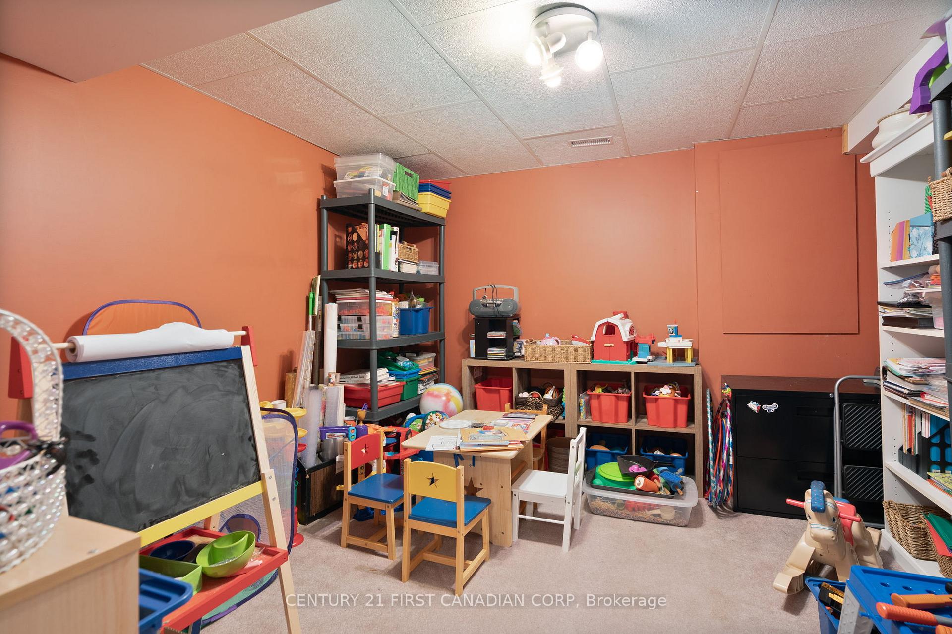 Photo 31 of 53 Westbrook Crescent, Middlesex Centre, Kilworth — HOMEH