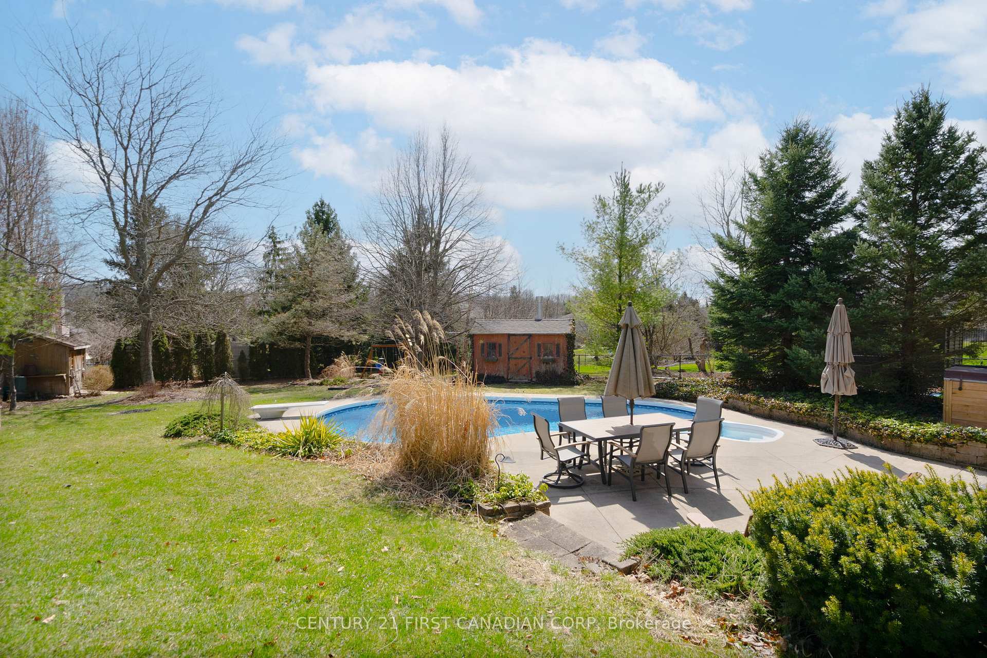 Photo 32 of 53 Westbrook Crescent, Middlesex Centre, Kilworth — HOMEH