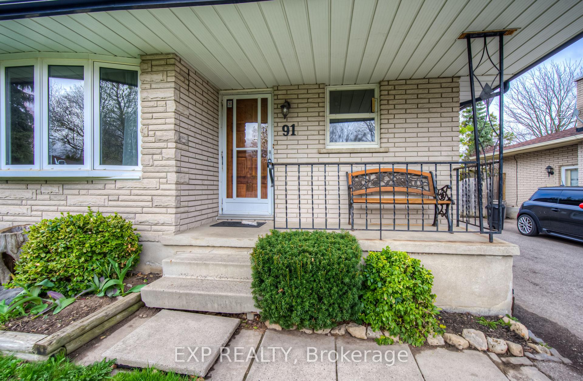Photo 3 of 91 Kimberly Crescent, Kitchener — HOMEH