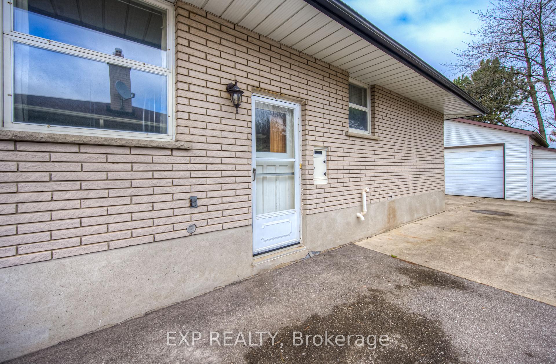 Photo 4 of 91 Kimberly Crescent, Kitchener — HOMEH