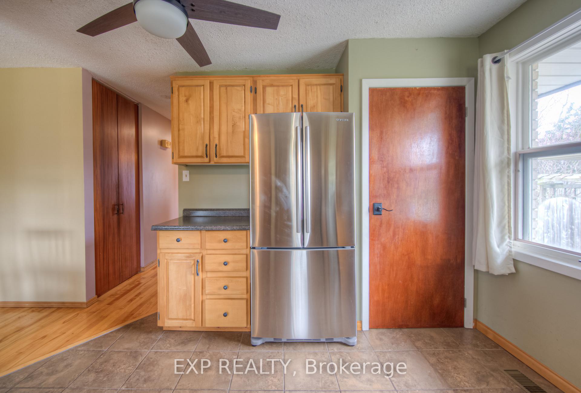 Photo 10 of 91 Kimberly Crescent, Kitchener — HOMEH