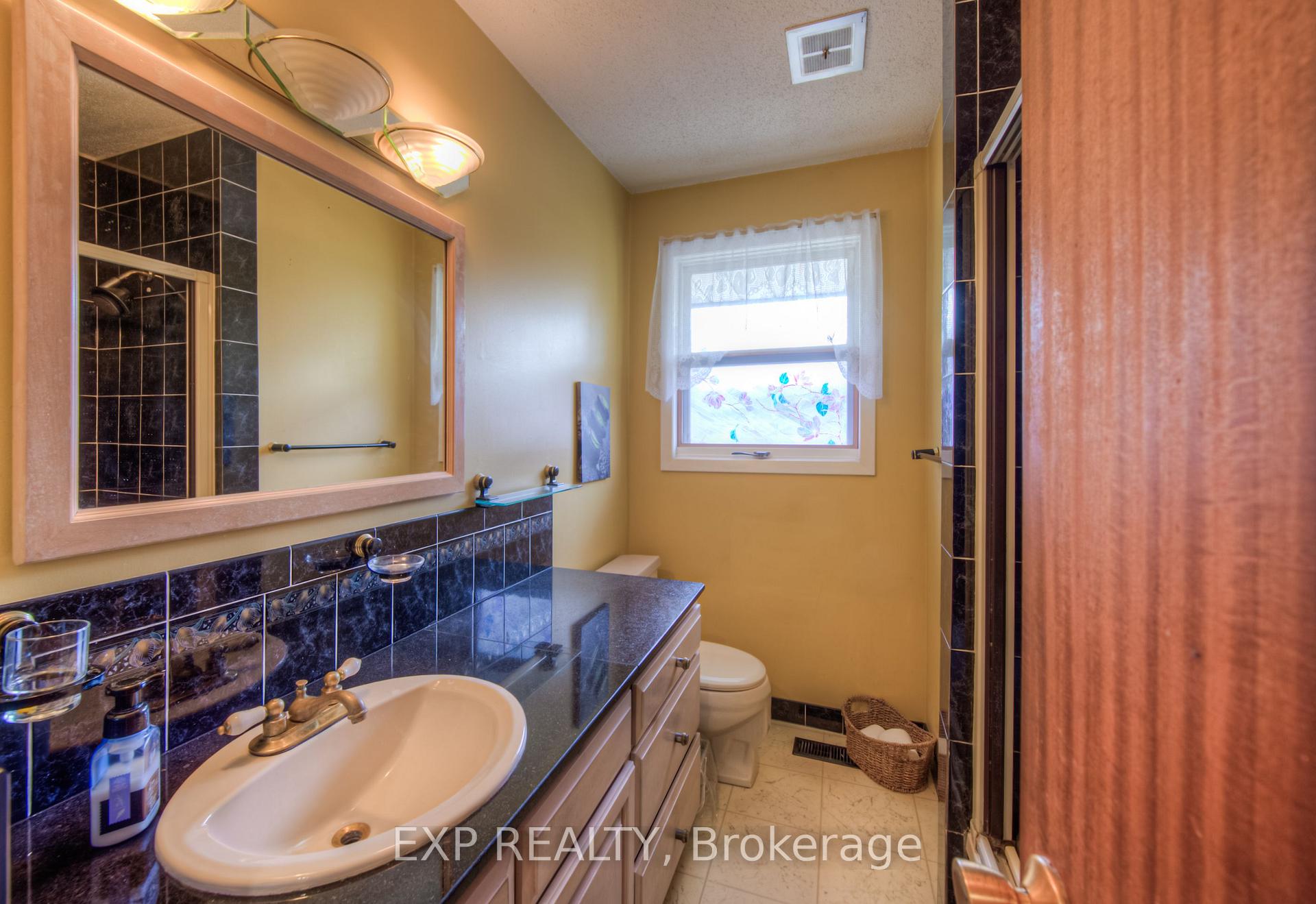 Photo 12 of 91 Kimberly Crescent, Kitchener — HOMEH