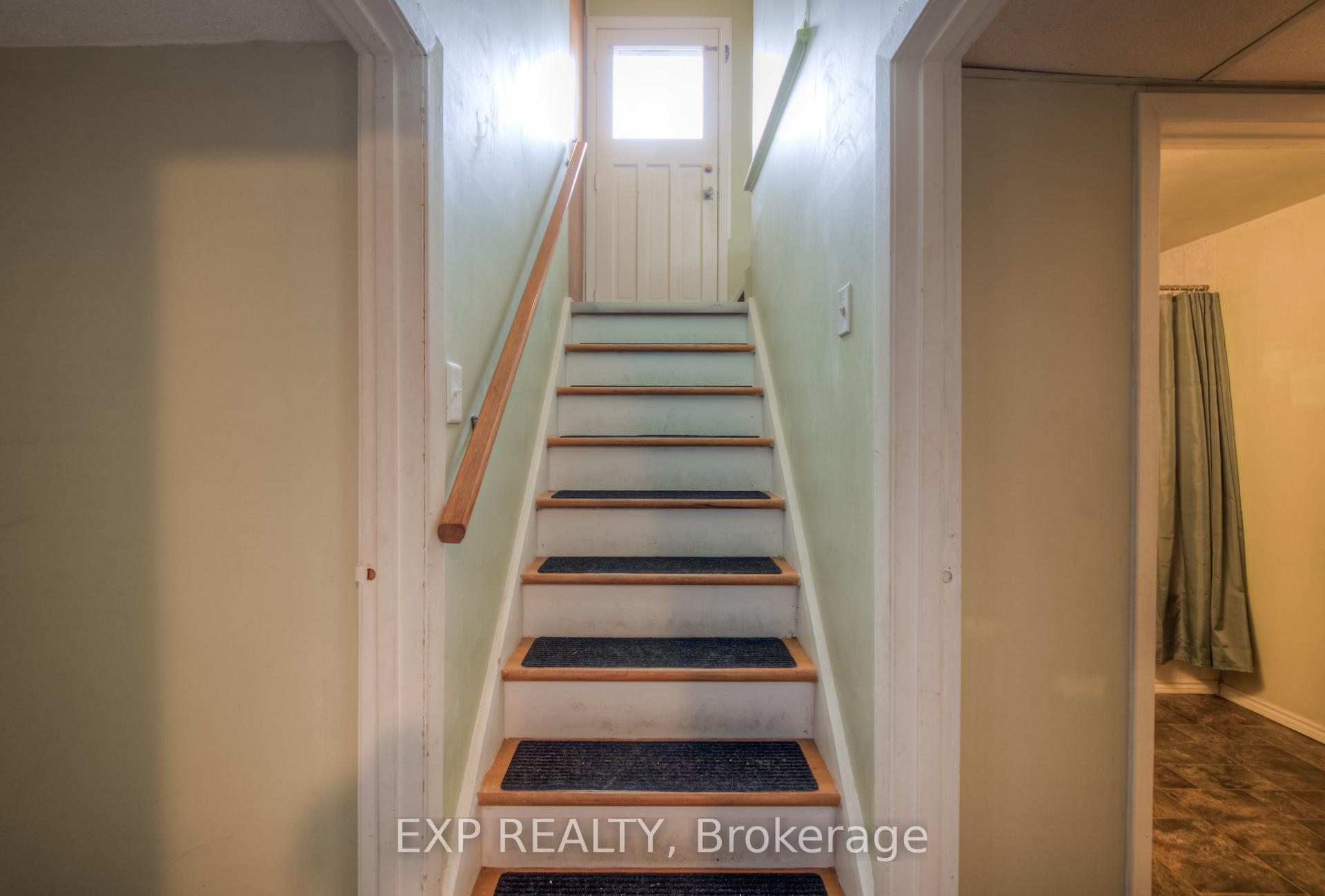 Photo 17 of 91 Kimberly Crescent, Kitchener — HOMEH