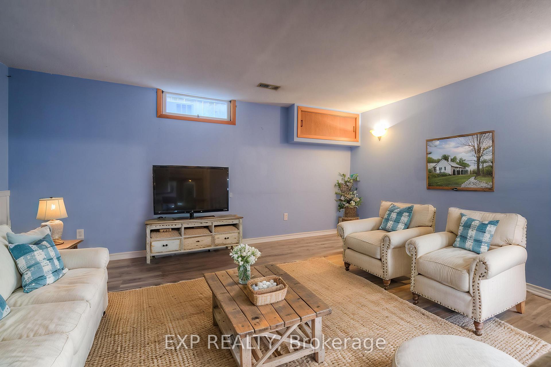 Photo 19 of 91 Kimberly Crescent, Kitchener — HOMEH