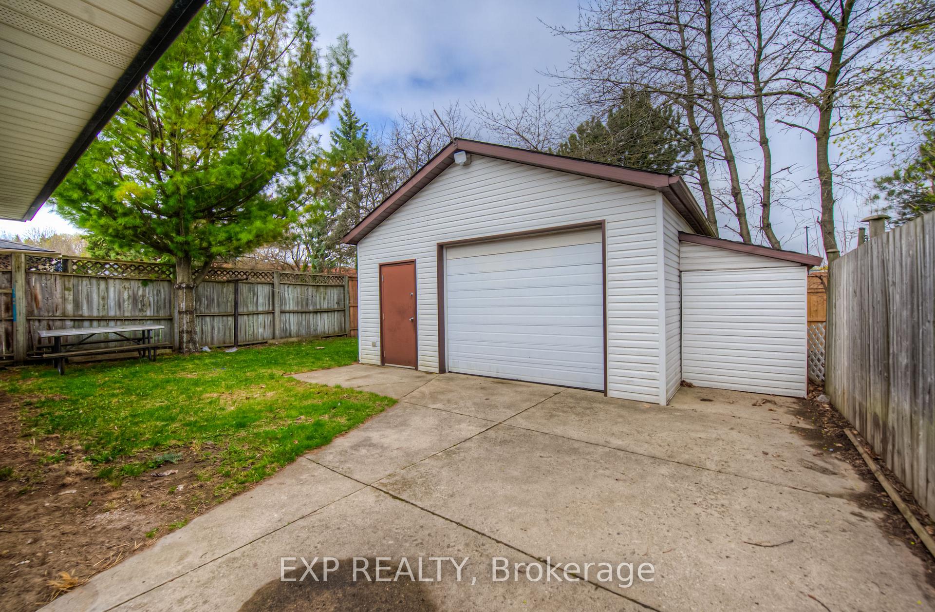 Photo 25 of 91 Kimberly Crescent, Kitchener — HOMEH