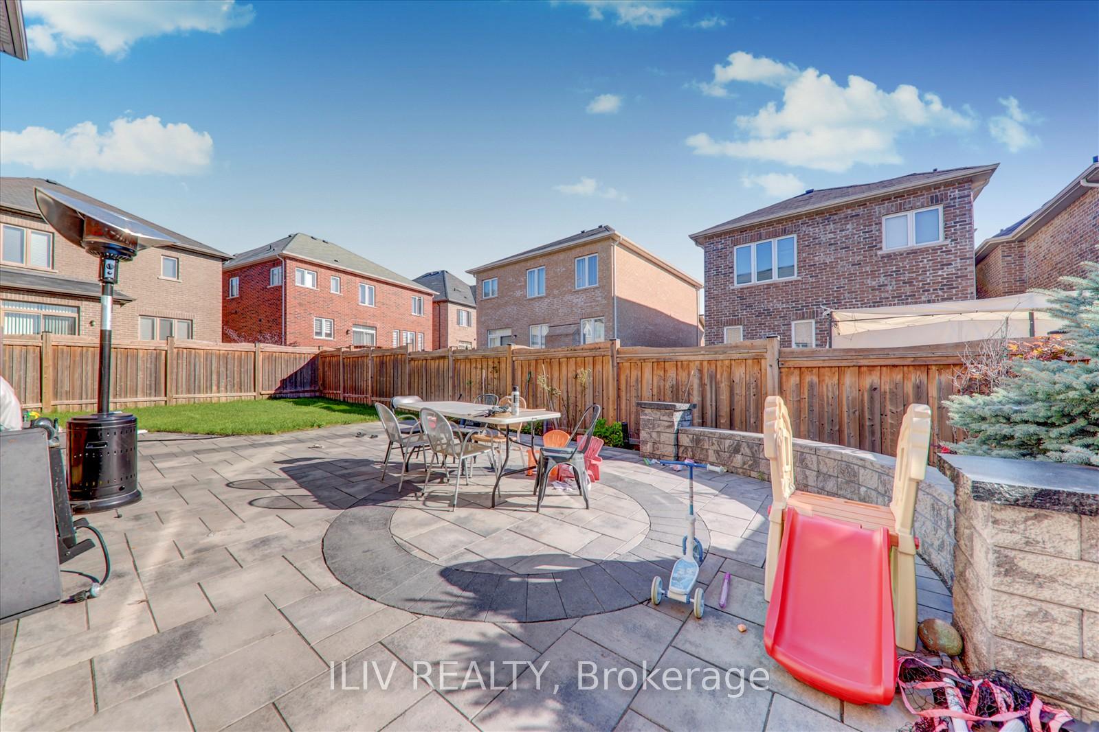 Photo 25 of Unit Upper, 3 James Glover Drive, Markham, Berczy — HOMEH