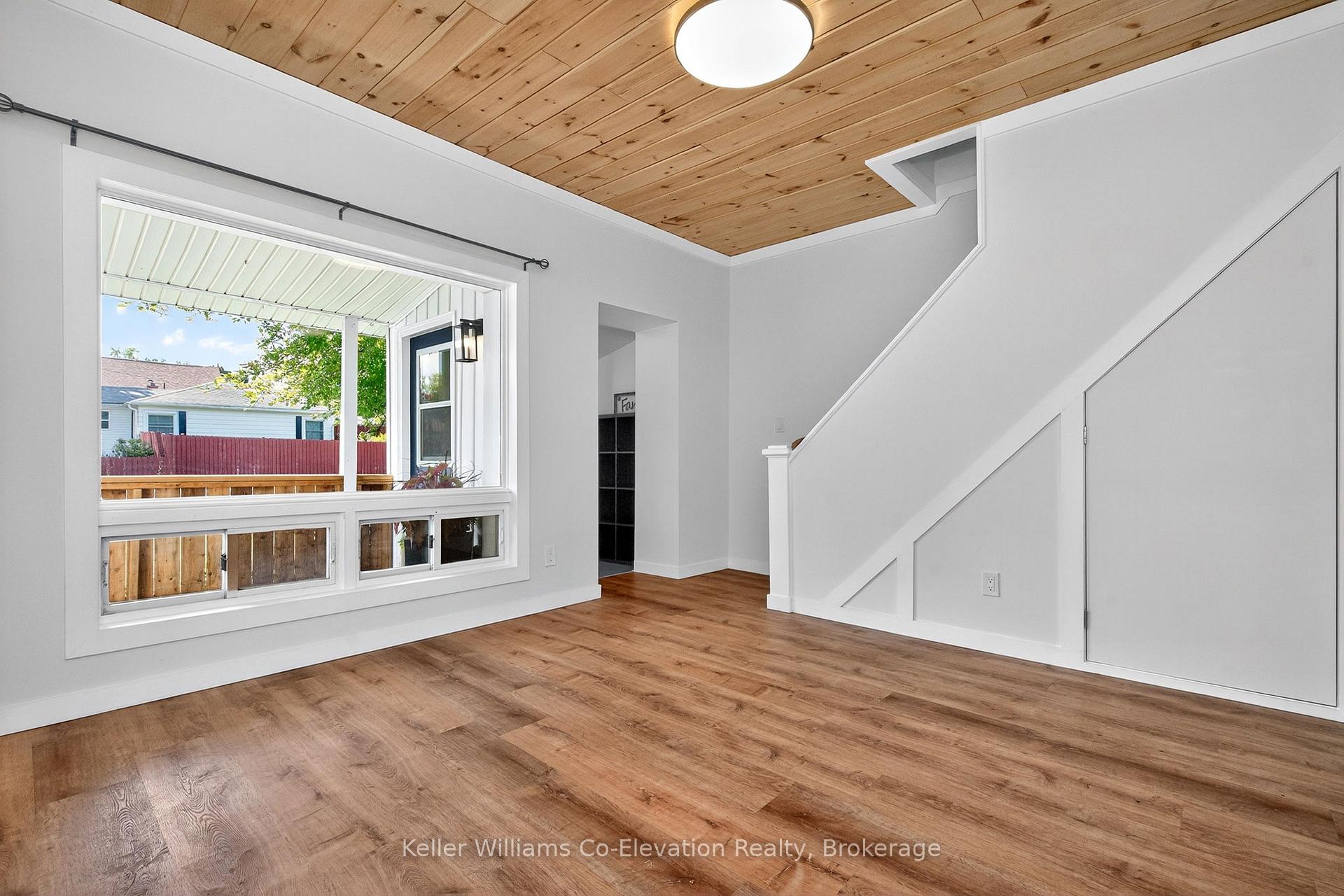 Photo 6 of 245 William Street, Midland — HOMEH