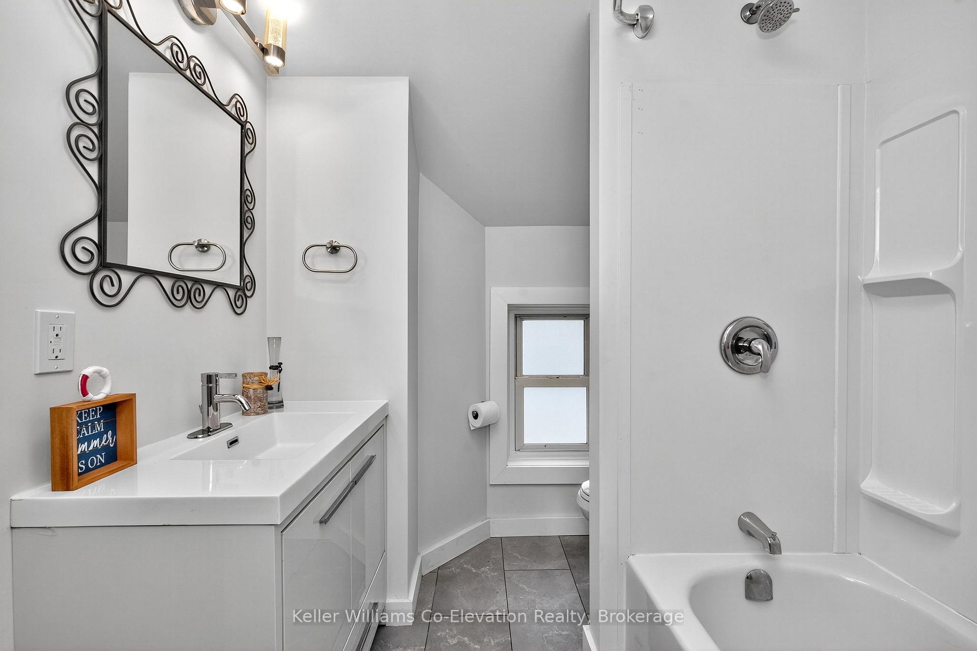 Photo 17 of 245 William Street, Midland — HOMEH