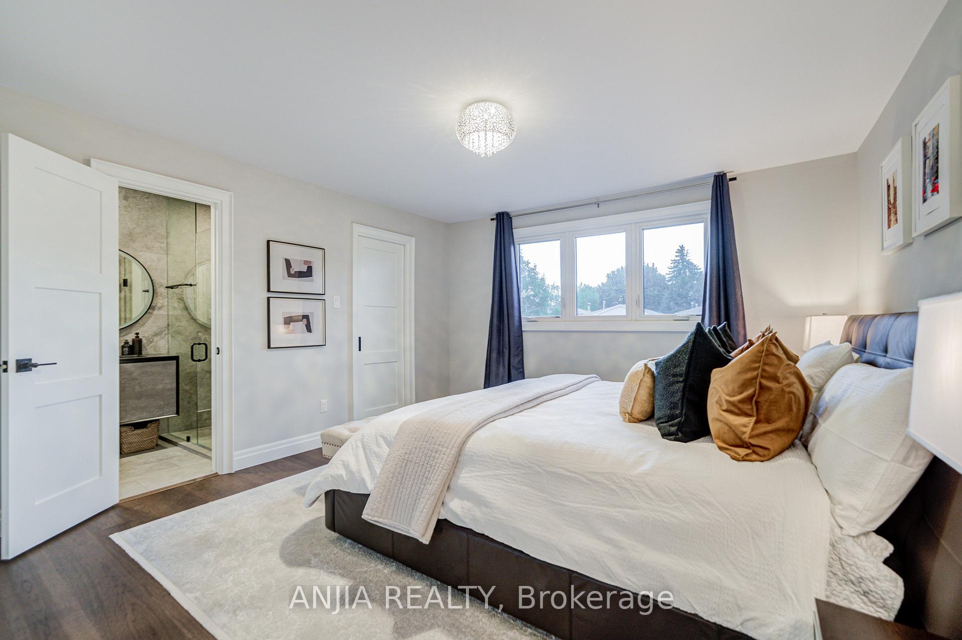 Photo 25 of 31 Holm Crescent, Markham, Aileen-Willowbrook — HOMEH