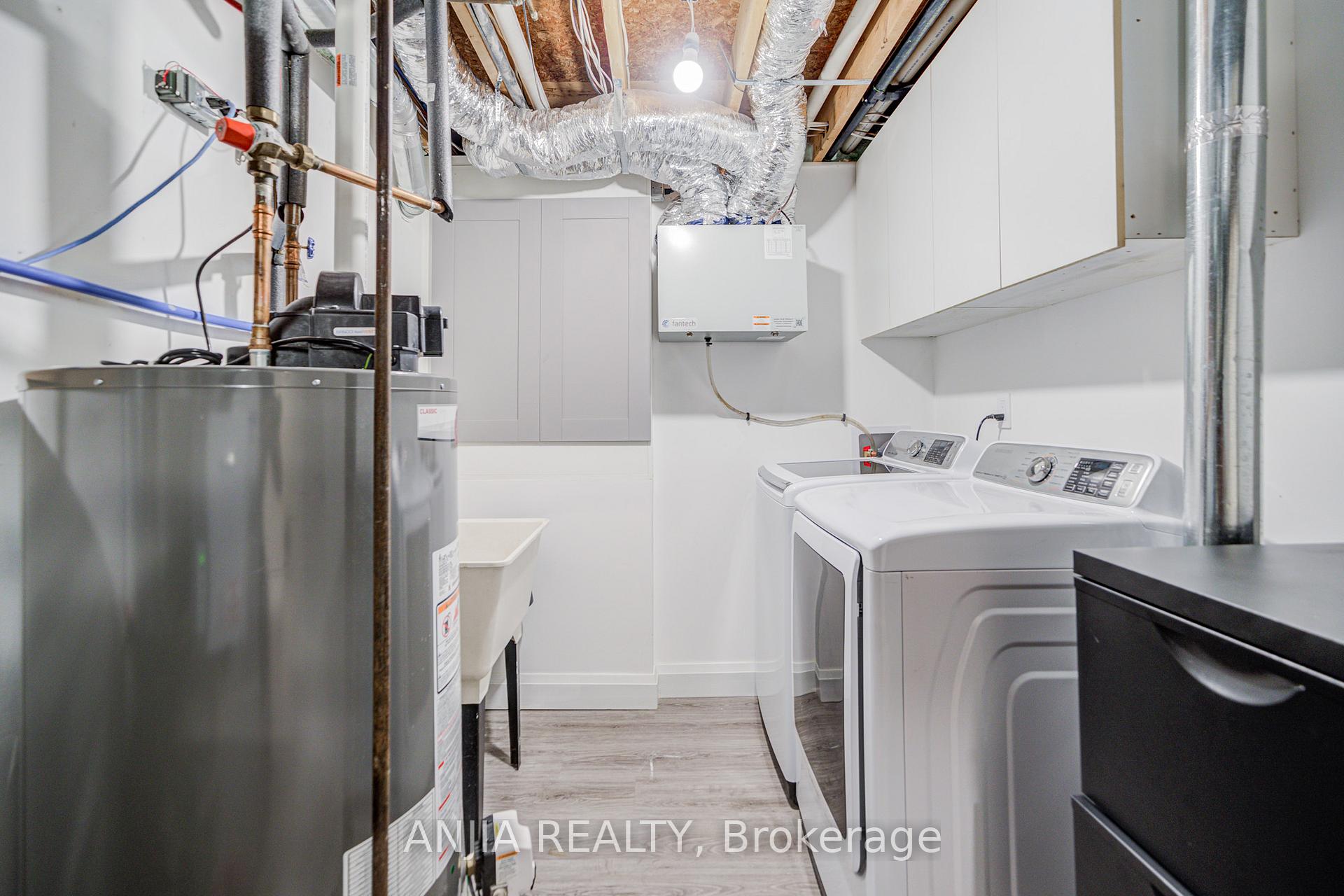 Photo 42 of 31 Holm Crescent, Markham, Aileen-Willowbrook — HOMEH