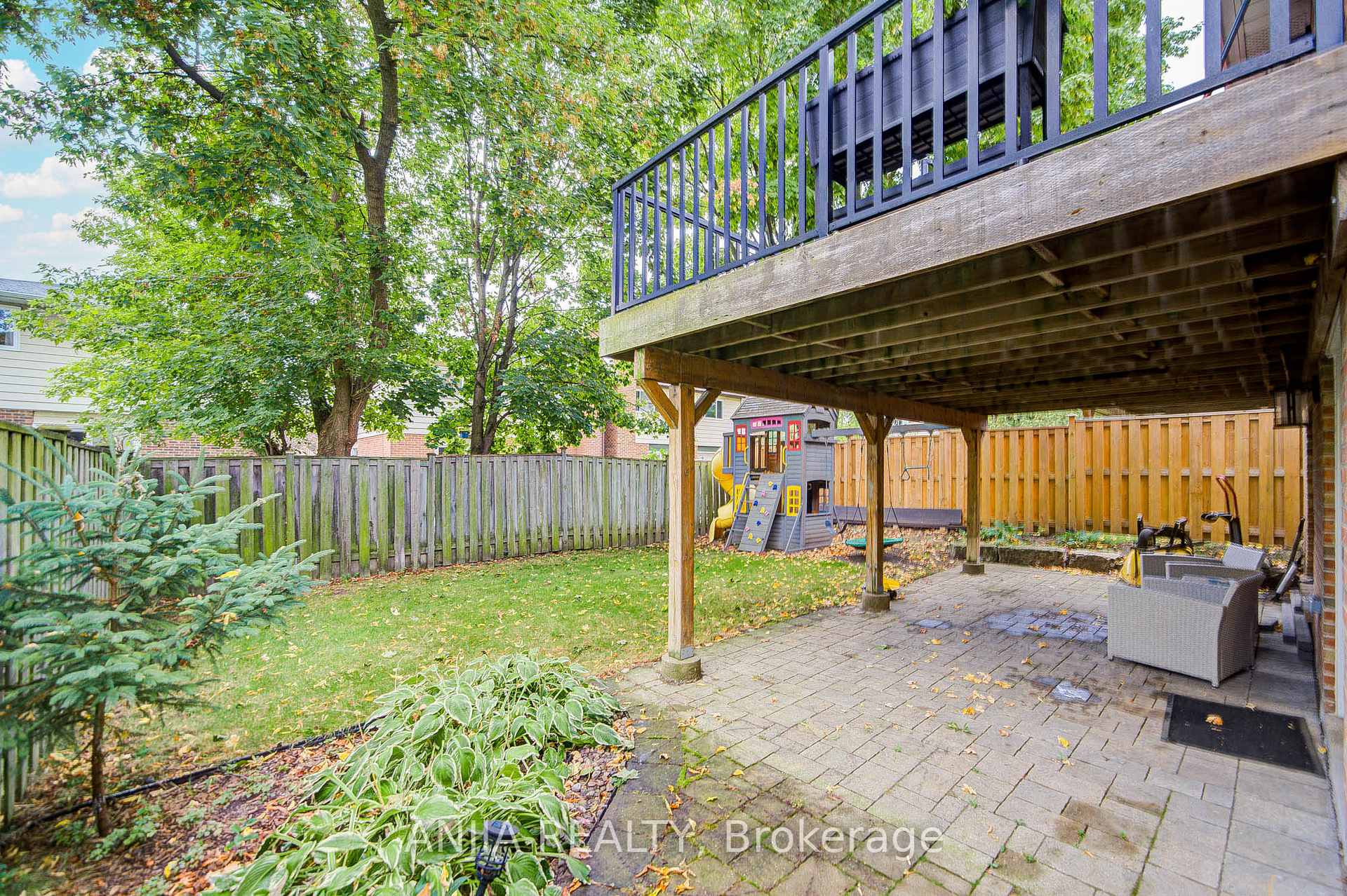 Photo 47 of 31 Holm Crescent, Markham, Aileen-Willowbrook — HOMEH