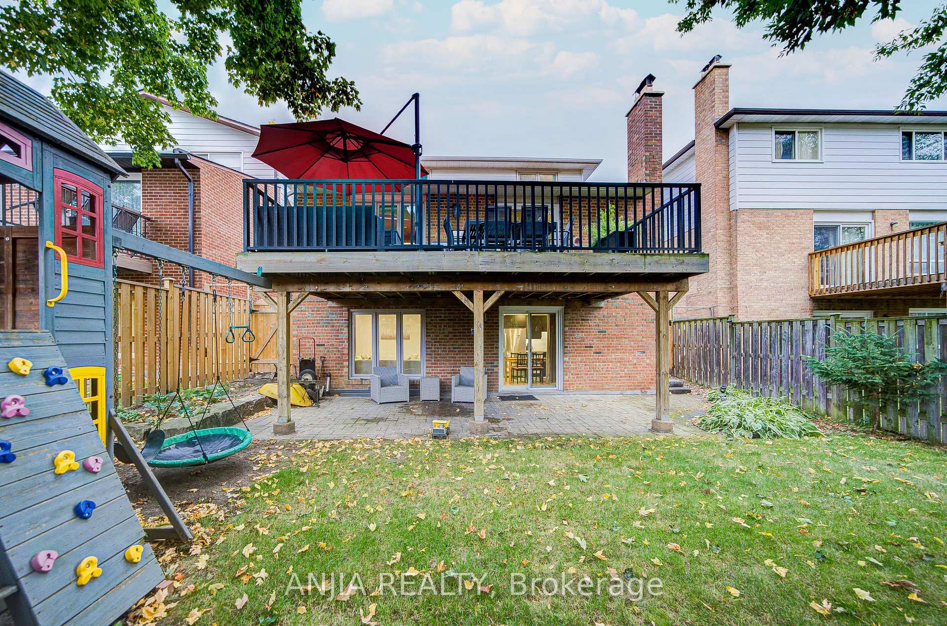 Photo 49 of 31 Holm Crescent, Markham, Aileen-Willowbrook — HOMEH