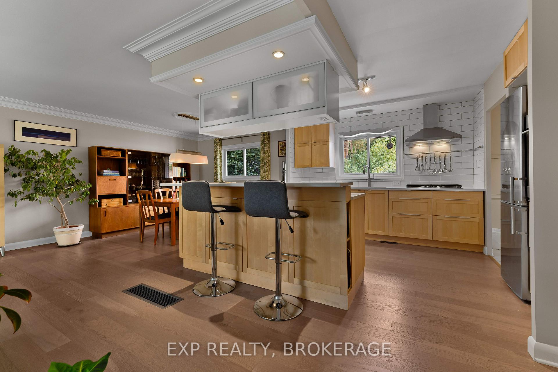 Photo 5 of 57 Lakeview Avenue, Kingston, City Southwest — HOMEH