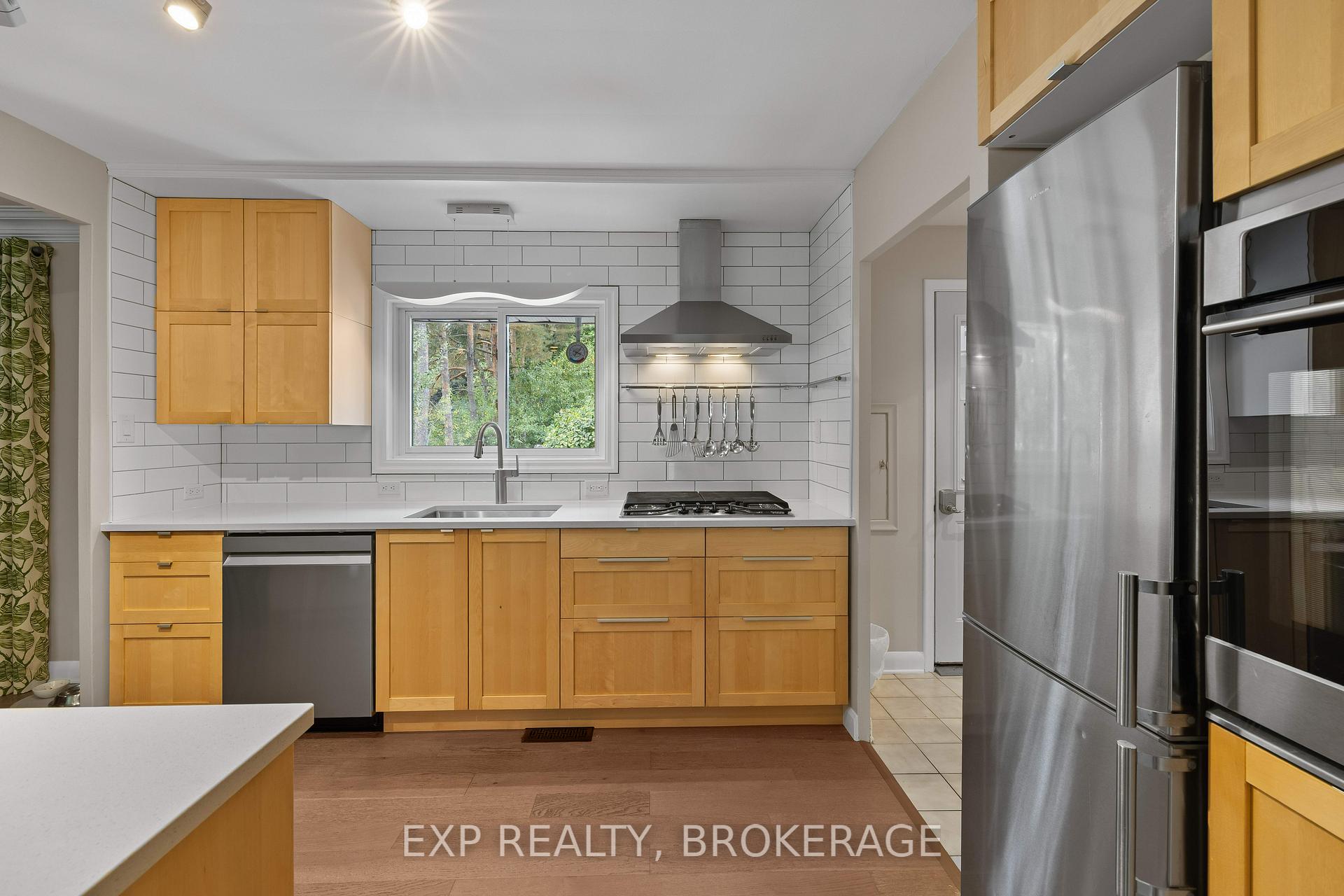 Photo 13 of 57 Lakeview Avenue, Kingston, City Southwest — HOMEH