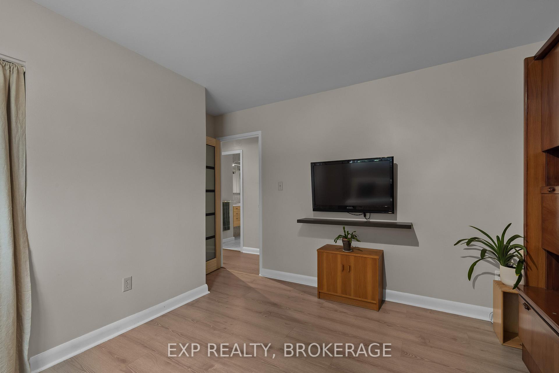 Photo 20 of 57 Lakeview Avenue, Kingston, City Southwest — HOMEH