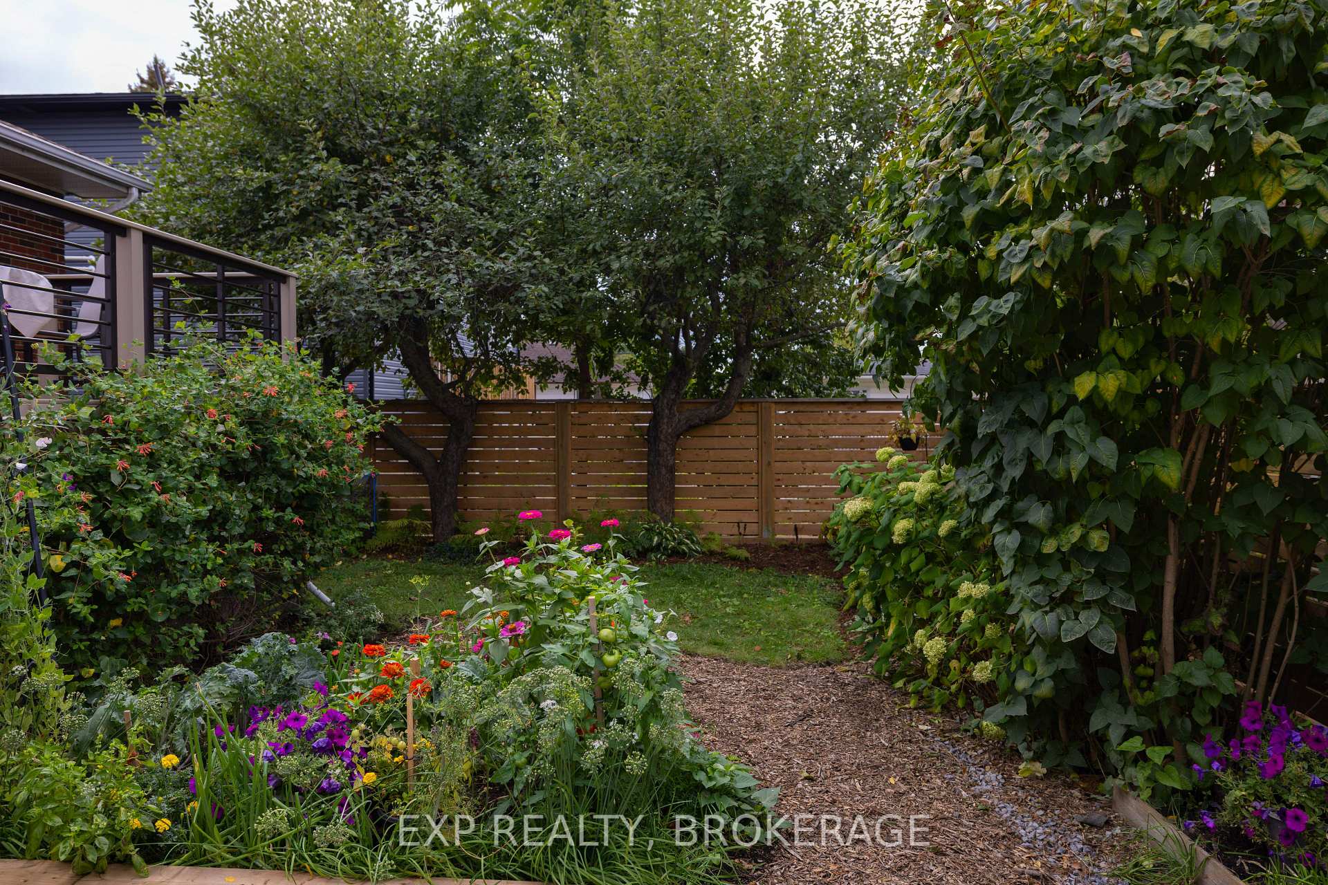 Photo 39 of 57 Lakeview Avenue, Kingston, City Southwest — HOMEH
