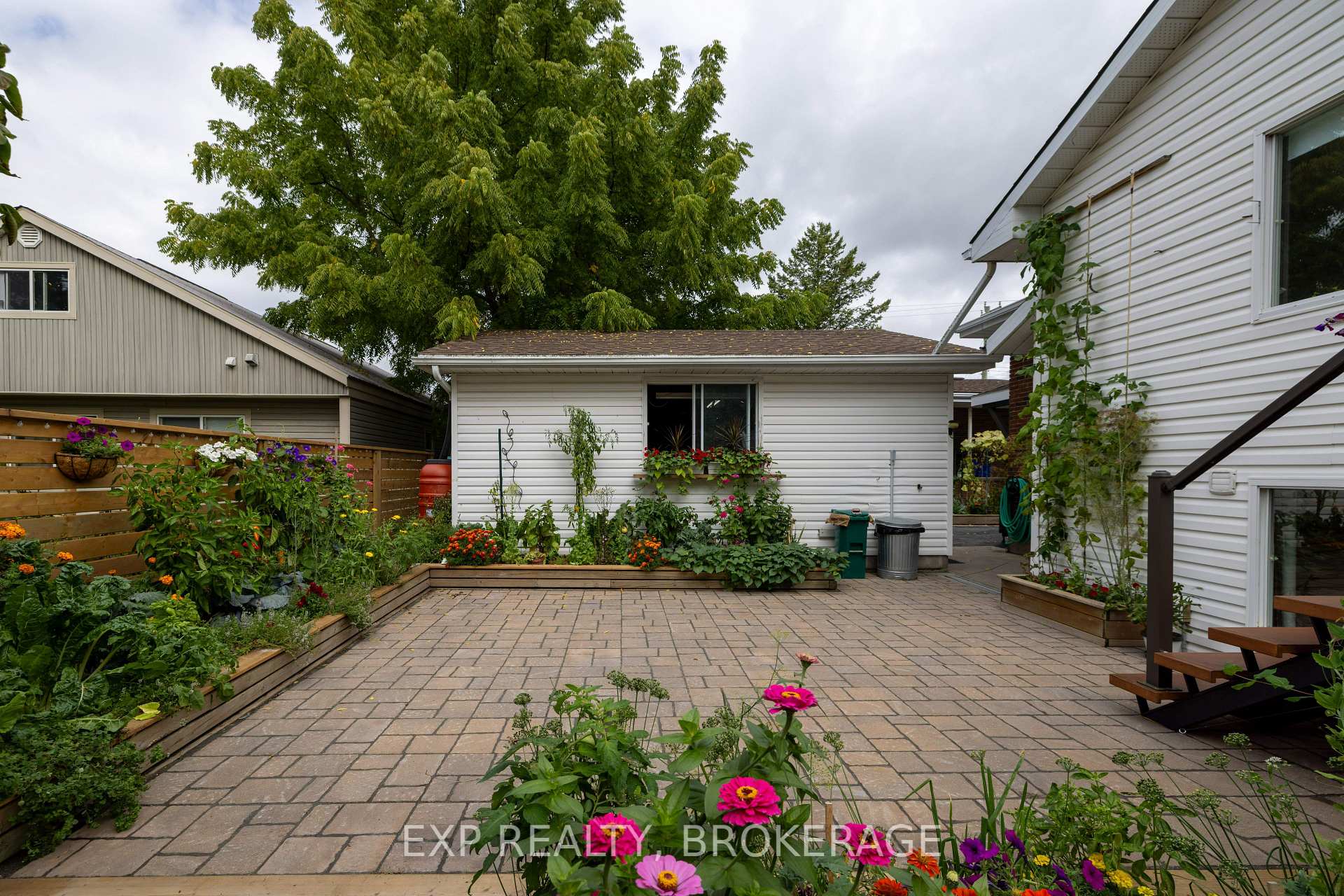 Photo 42 of 57 Lakeview Avenue, Kingston, City Southwest — HOMEH