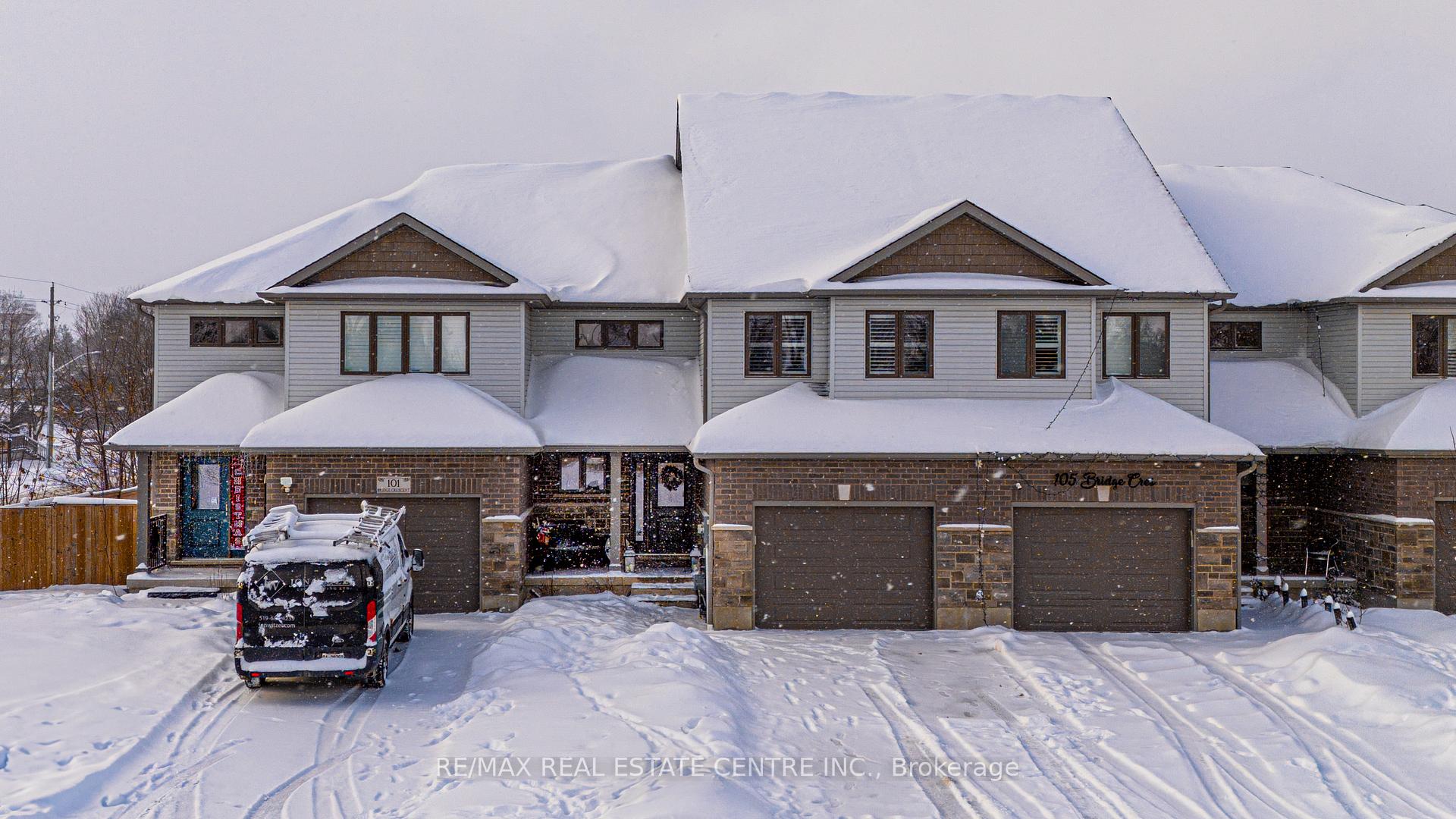 Photo 1 of 103 Bridge Crescent, Minto — HOMEH