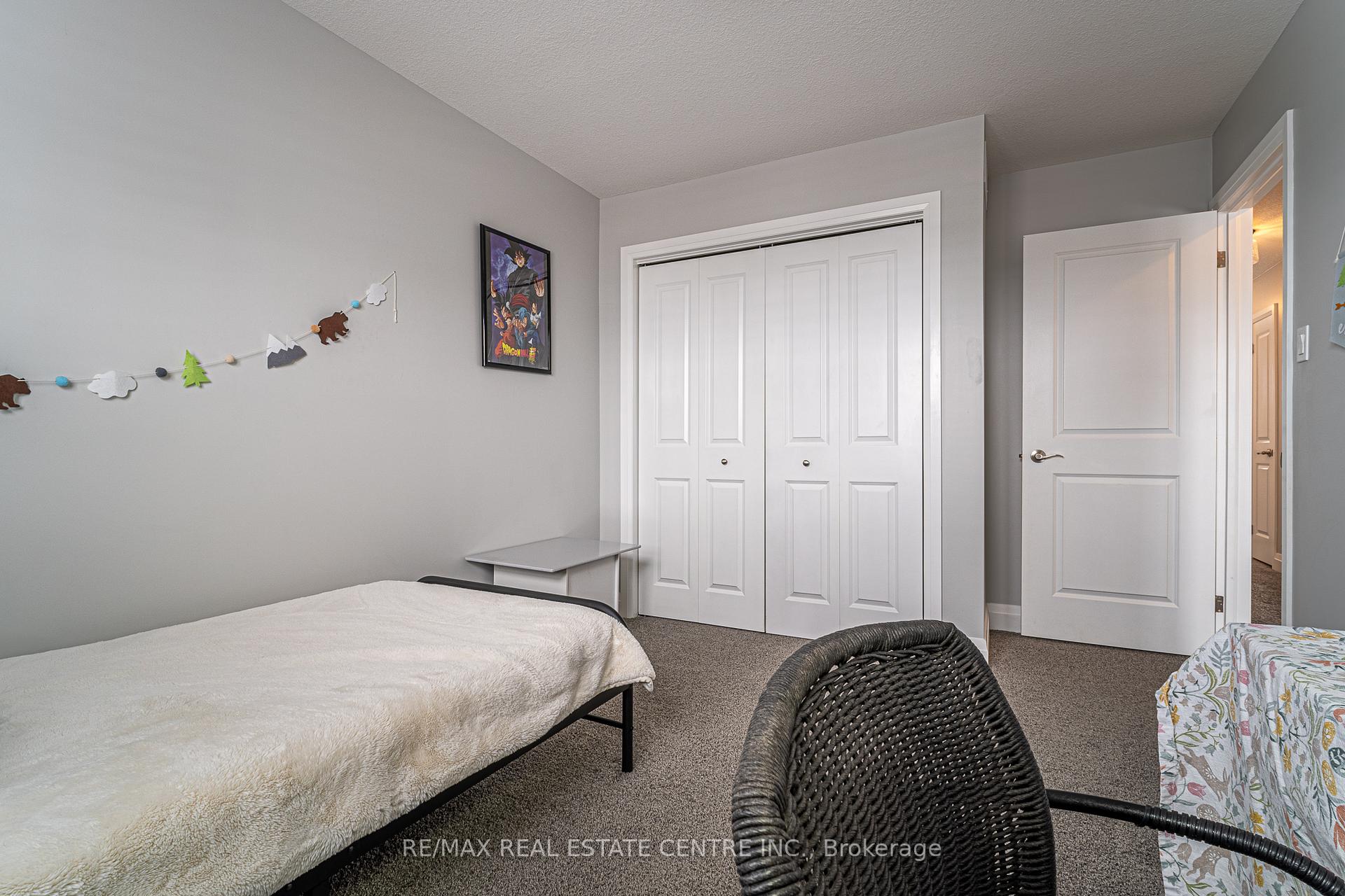 Photo 24 of 103 Bridge Crescent, Minto — HOMEH