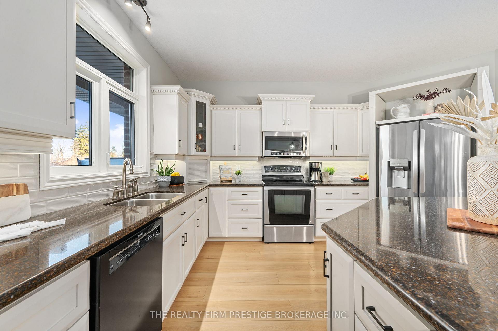 Photo 16 of 132 Martin Road, Middlesex Centre, Delaware Town — HOMEH