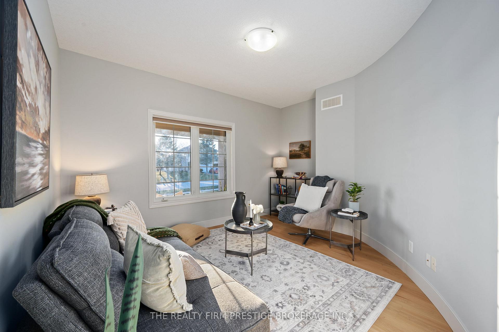 Photo 19 of 132 Martin Road, Middlesex Centre, Delaware Town — HOMEH