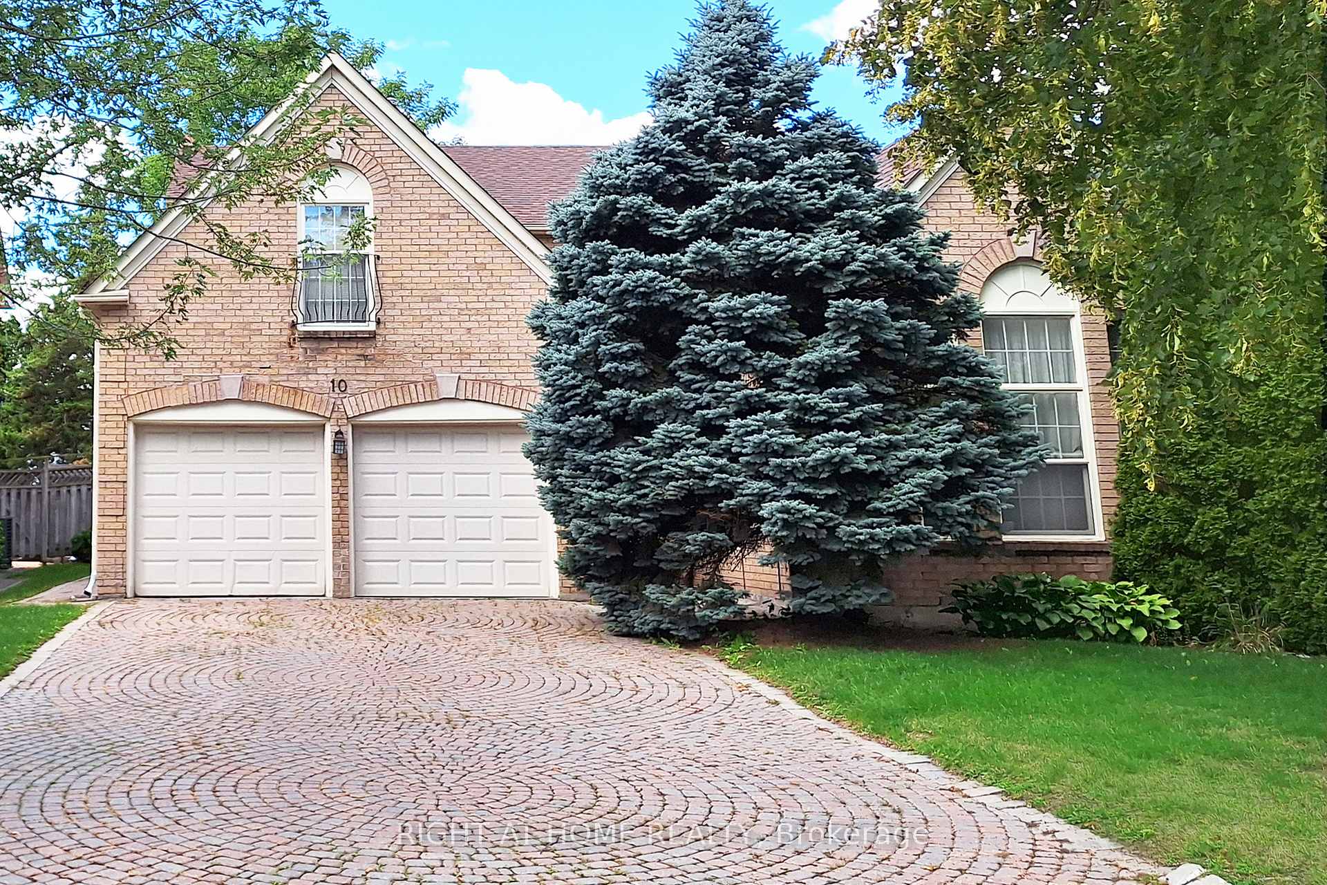 Photo 1 of 10 Millstone Court, Markham, Unionville — HOMEH