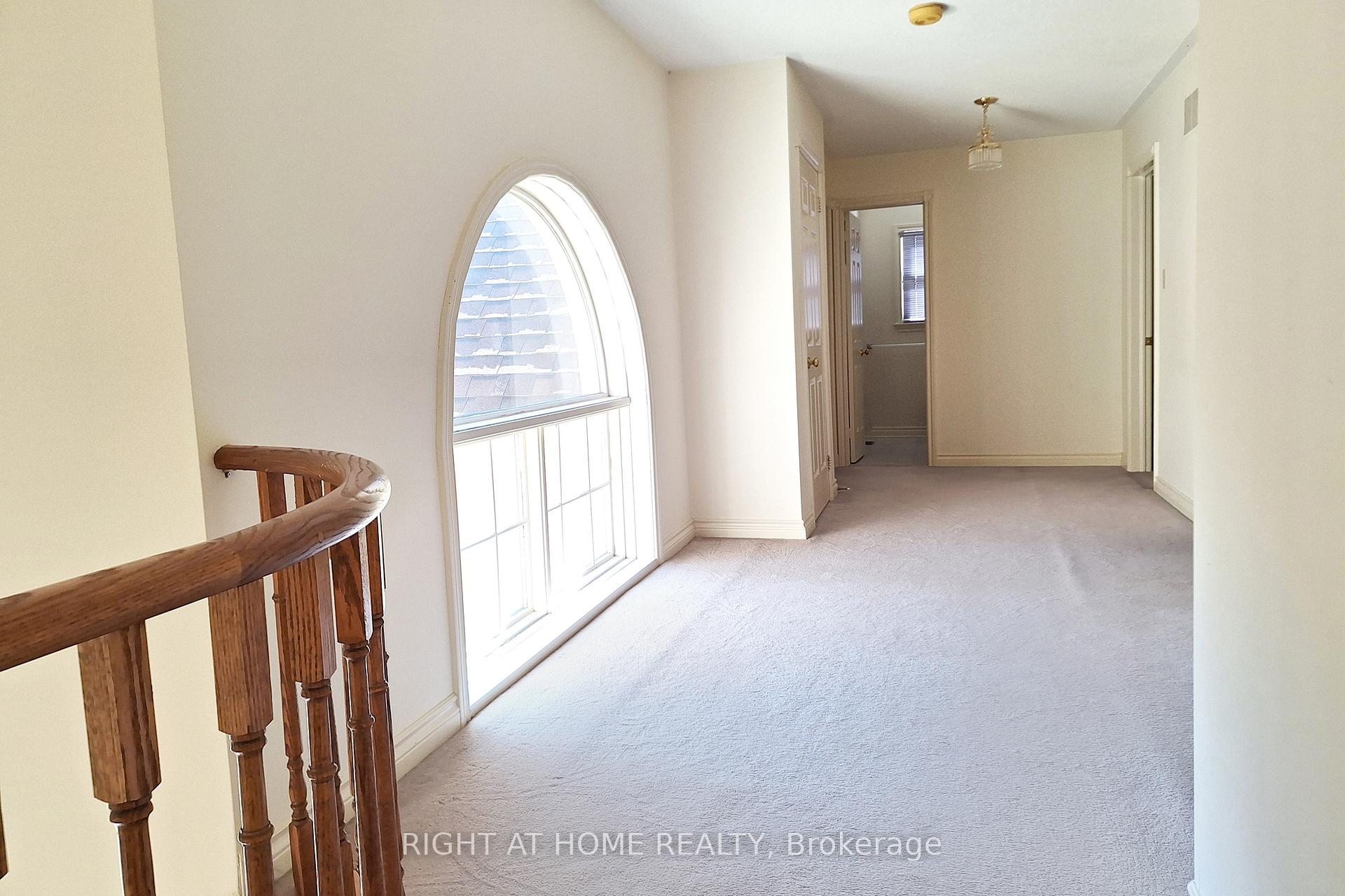 Photo 21 of 10 Millstone Court, Markham, Unionville — HOMEH