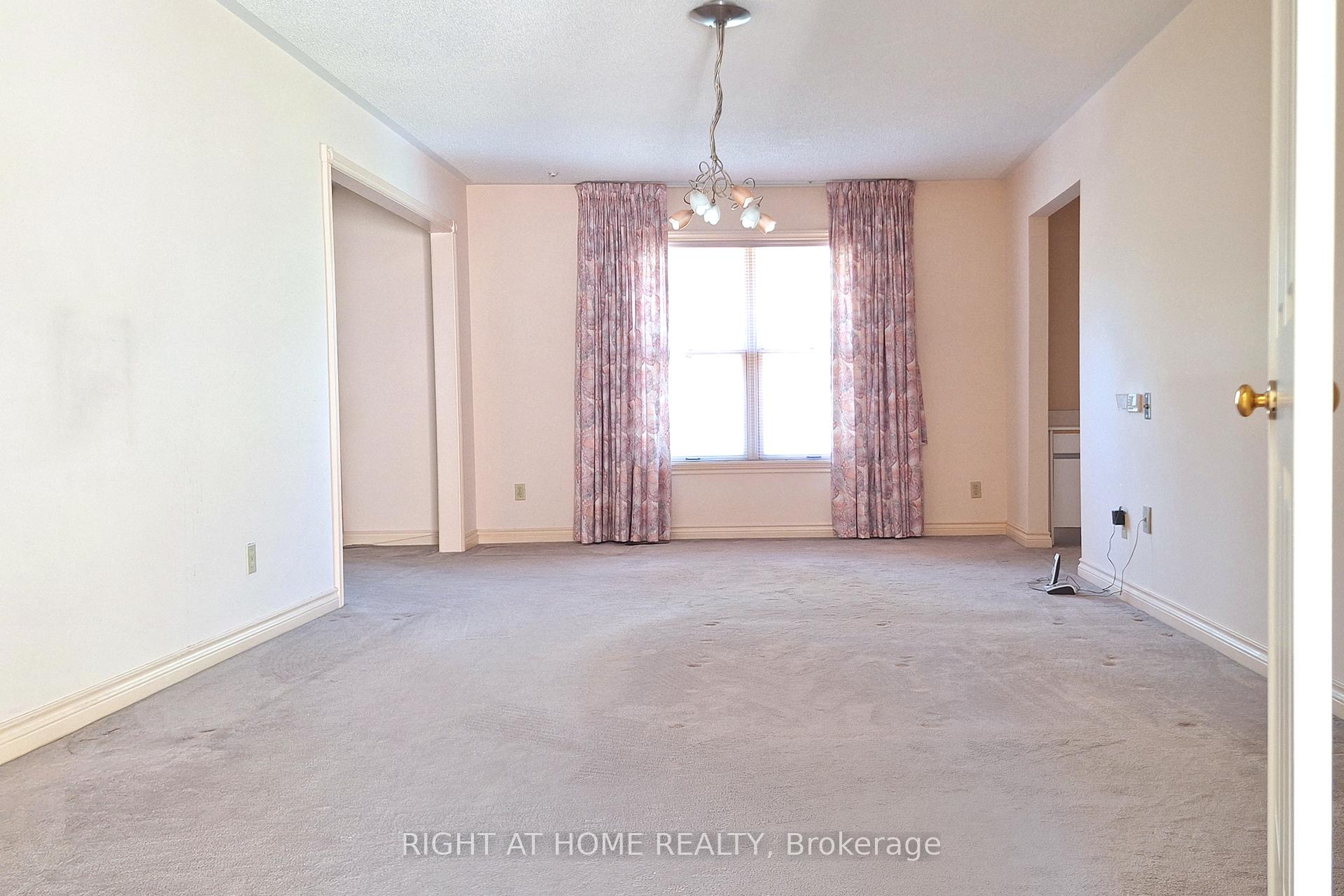 Photo 25 of 10 Millstone Court, Markham, Unionville — HOMEH