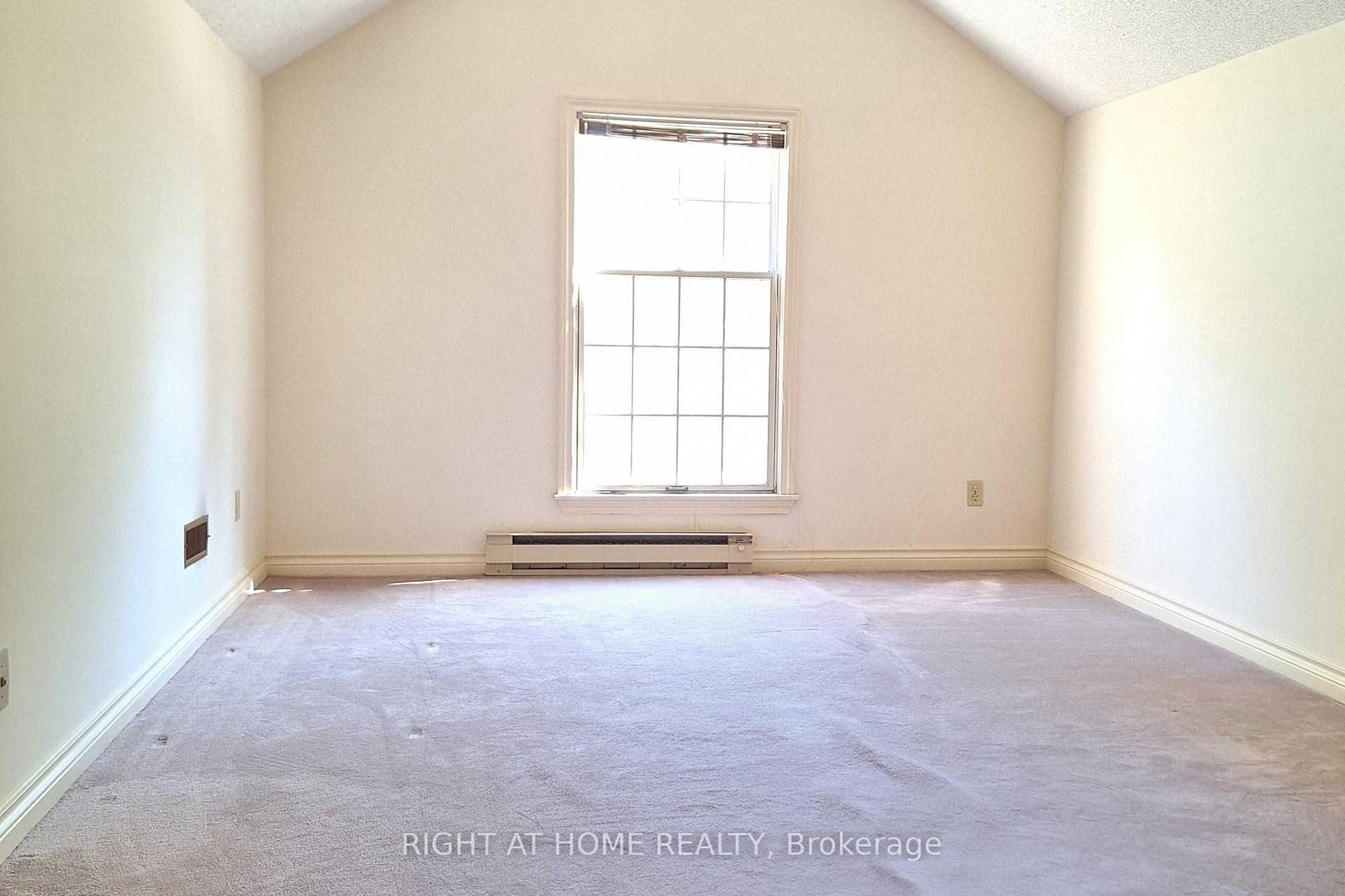 Photo 32 of 10 Millstone Court, Markham, Unionville — HOMEH