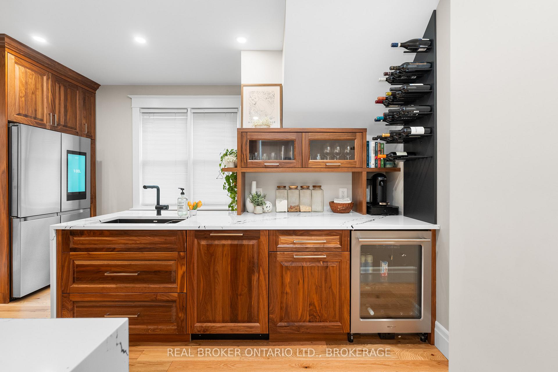 Photo 19 of 52 Dundas Street, Kingston, Central City East — HOMEH