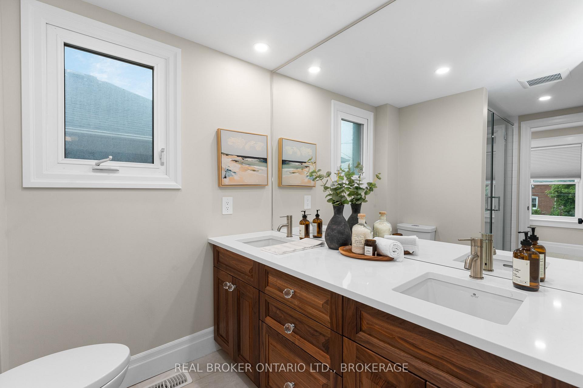 Photo 29 of 52 Dundas Street, Kingston, Central City East — HOMEH