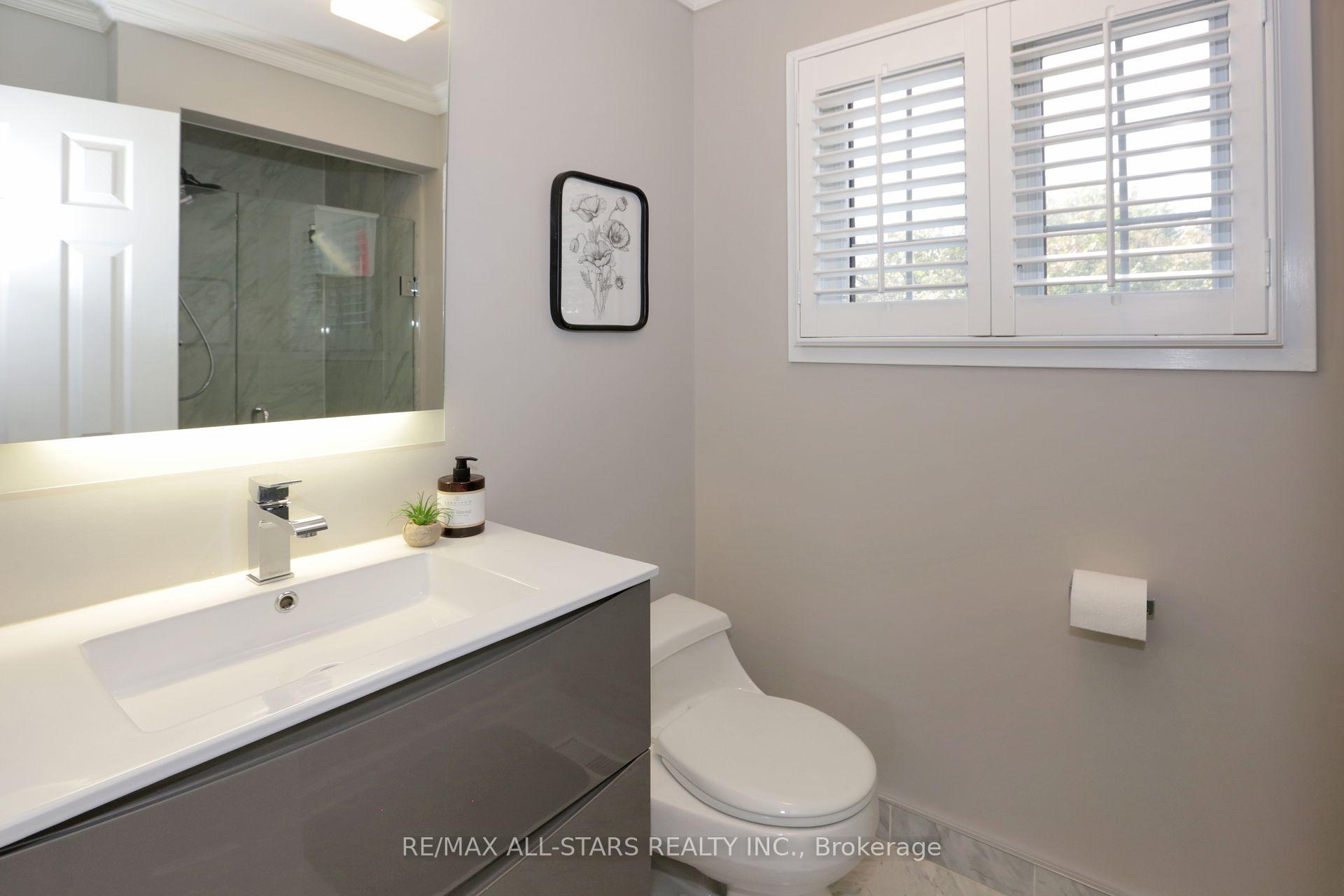Photo 18 of 18 Sir Brandiles Place, Markham, Markham Village — HOMEH