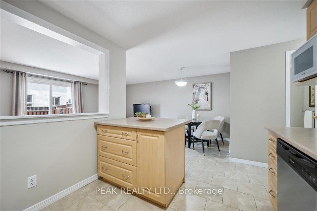 Photo 15 of 88 Foxglove Crescent, Kitchener — HOMEH