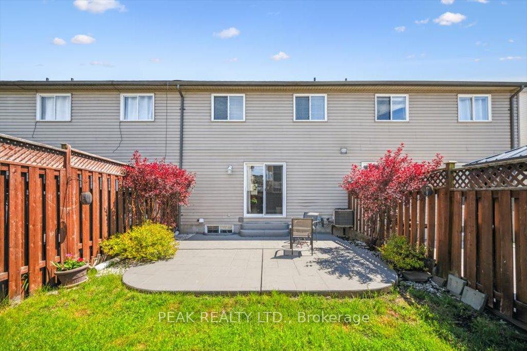 Photo 40 of 88 Foxglove Crescent, Kitchener — HOMEH